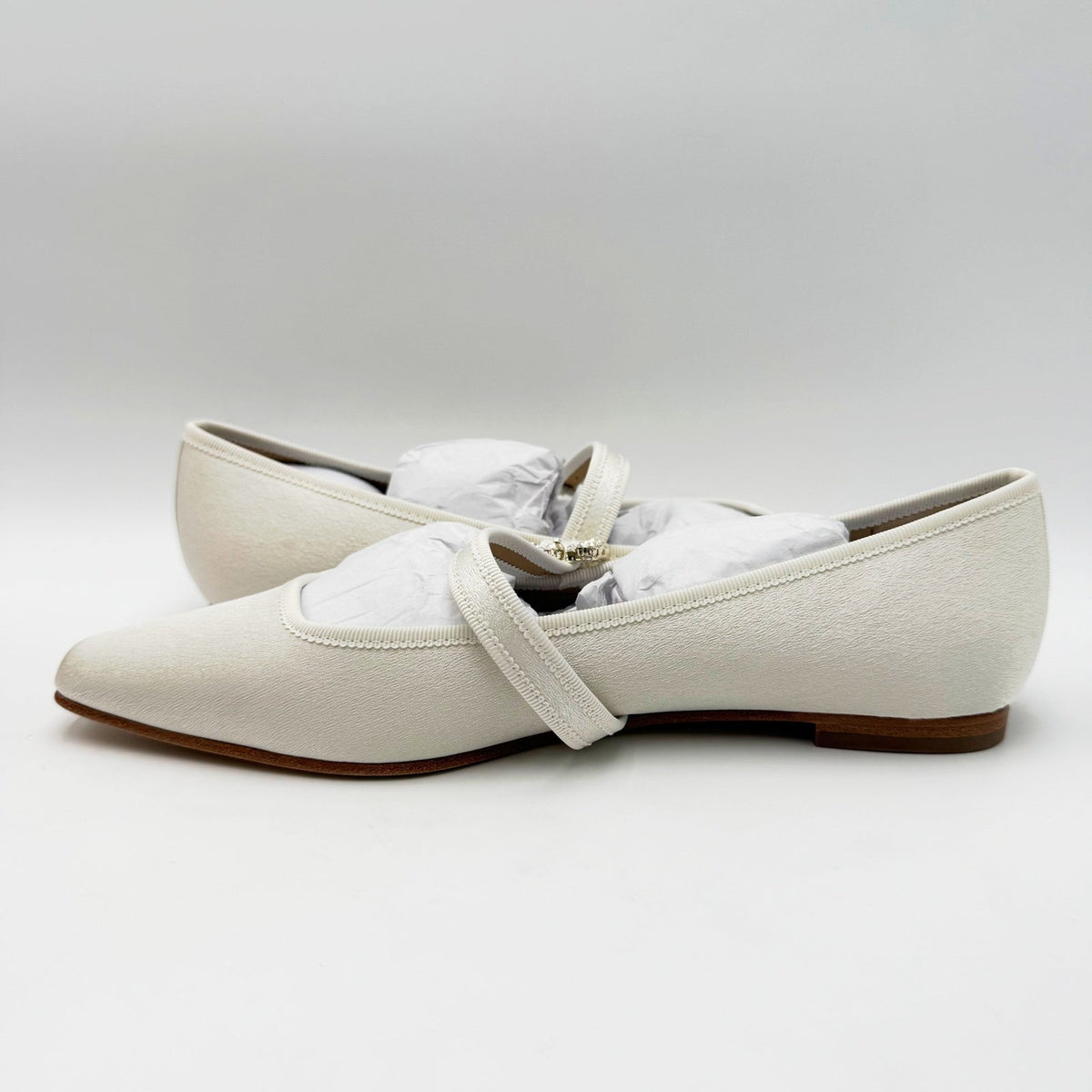 Badgley Mischka Womens Brystol Mary Jane Flats Size 8 Ivory Glitter Crystal NIB