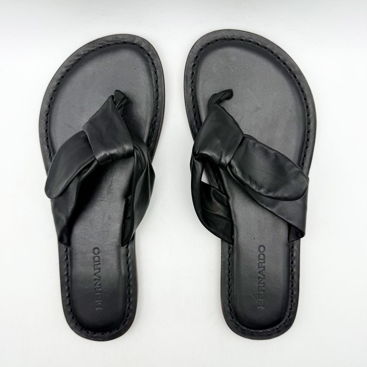 Bernardo Footwear Womens Laia Thong Sandals US 8.5 M Black Leather NIB