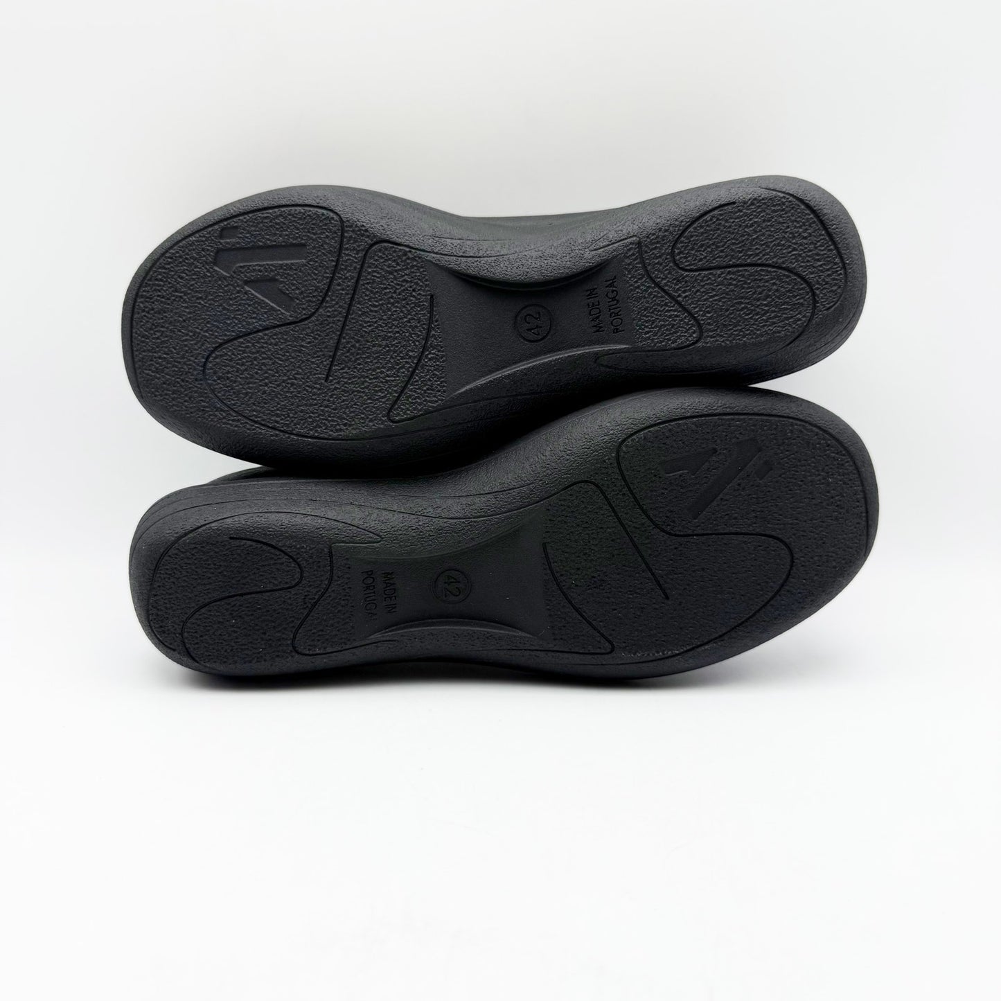 Arcopedico Womens Itatiaia Flats EU 42 US 11 Black Slip On NWOB