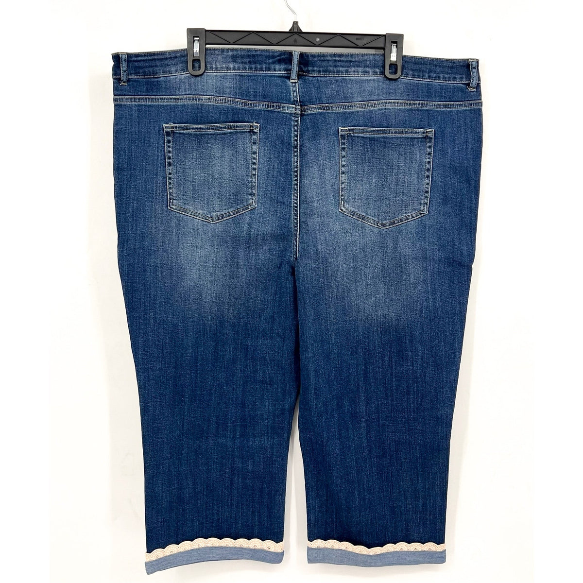 LOGO LORI GOLDSTEIN Capri Jeans Size 26W Blue Deep Indigo Eyelet Cuff NWOT