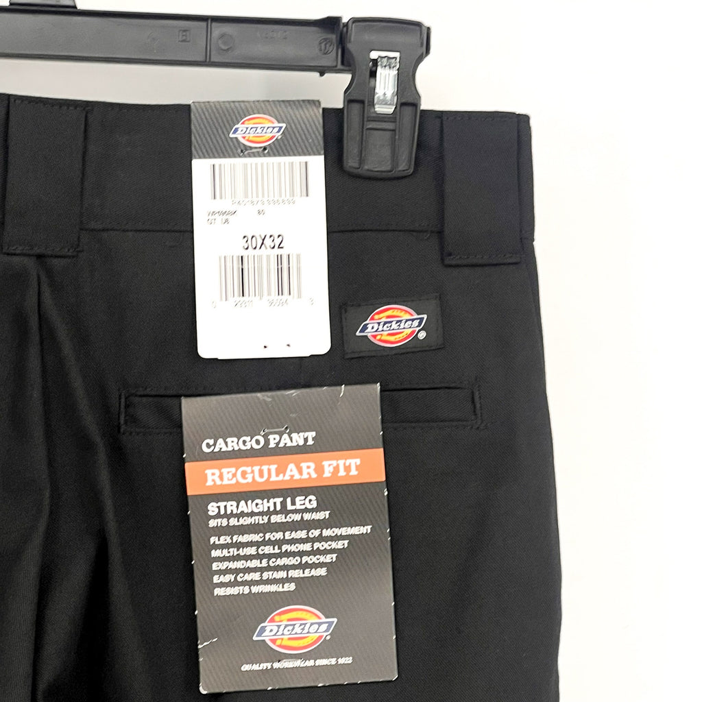 DICKIES Men's FLEX Regular Fit Cargo Pants 30x32 Black Stretch Straight Leg NWT