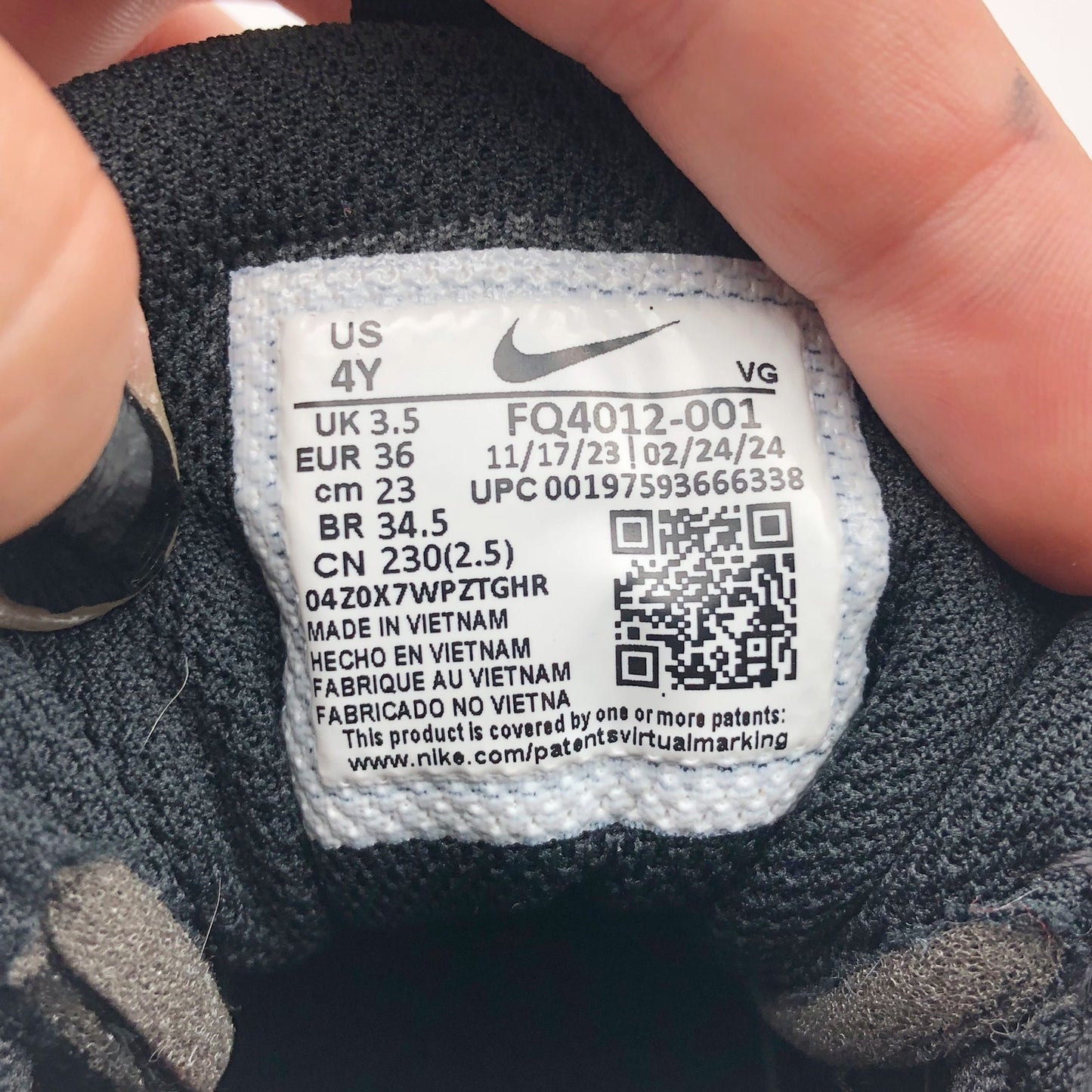 Nike Kids Alpha Menace 4 Shark Football Cleats Size 4 Black Grey White NWOB