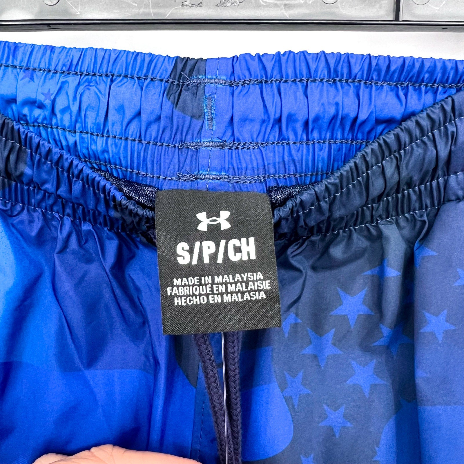 UNDER ARMOUR Men's Freedom 7" Volley Shorts Small Team Royal Blue Camo NWT