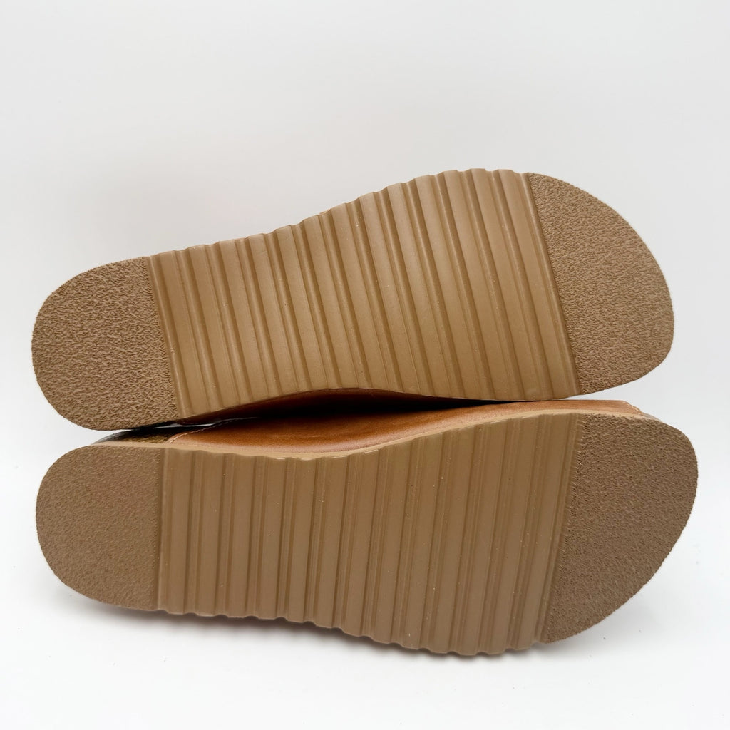 Taos Footwear Womens Casita Sandals Size 10 M Tan Brown Leather Flats NIB