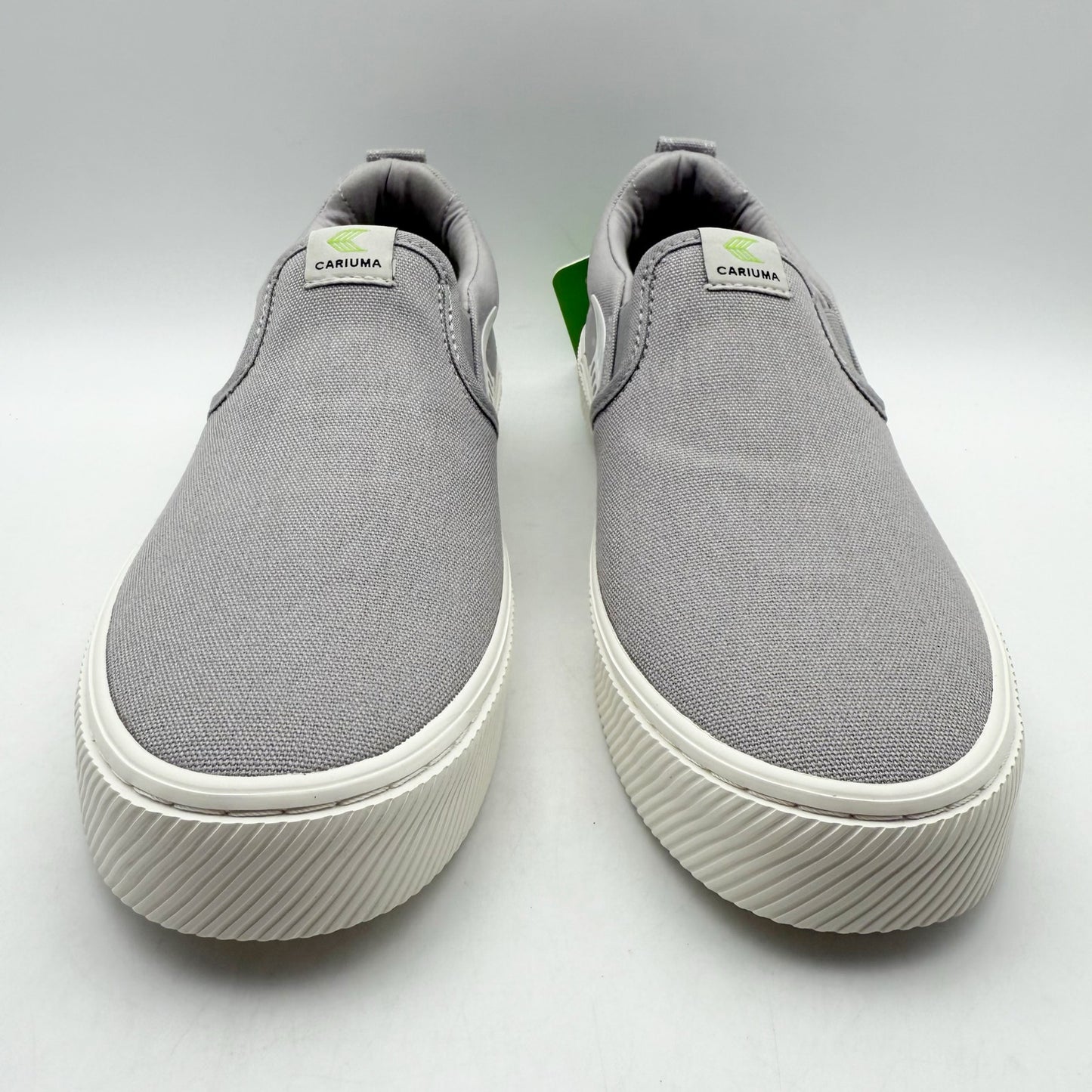 Cariuma Womens Slip On Sneaker US 8 M EU 39 Grey White Canvas Logo NIB