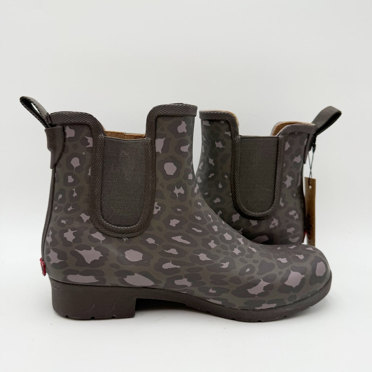Chooka Womens Eastlake Chelsea Rain Boot Size 6 Gray Animal Print Waterproof NWT
