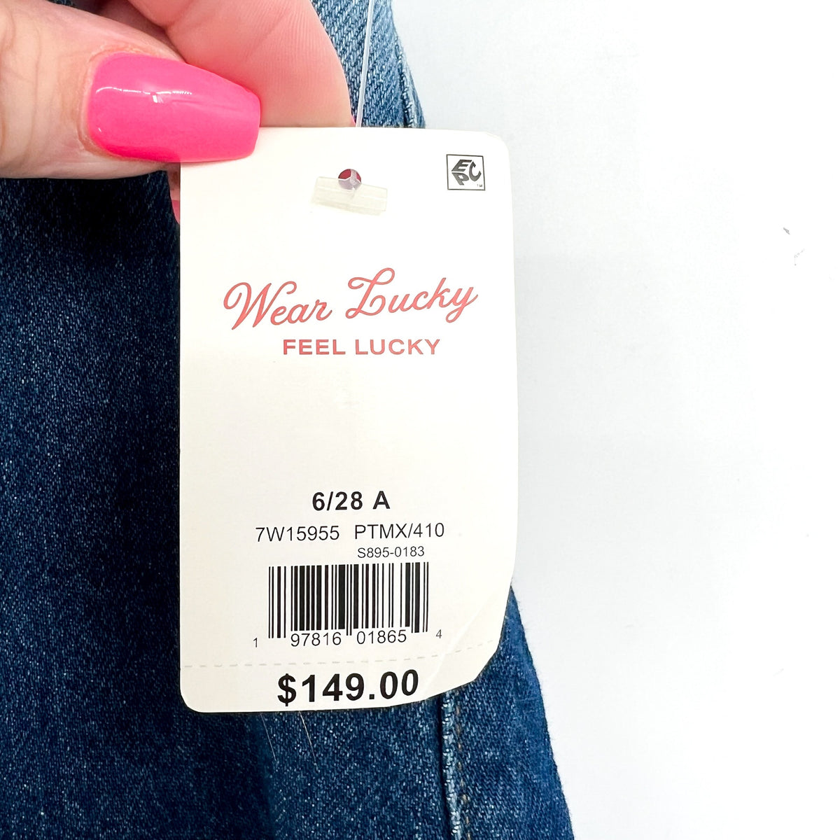 LUCKY BRAND Women's Patched Boy Jeans Size 6 28A Blue Button-Fly Mid-Rise NWT