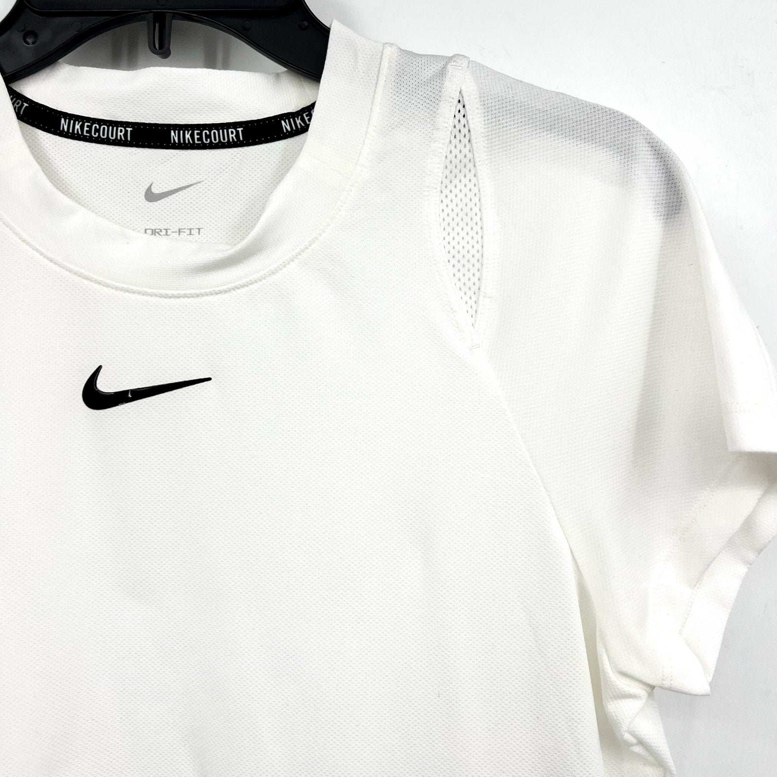 NIKE Womens Court Advantage Tennis T-Shirt Large White Short Sleeve Dri-Fit NWOT