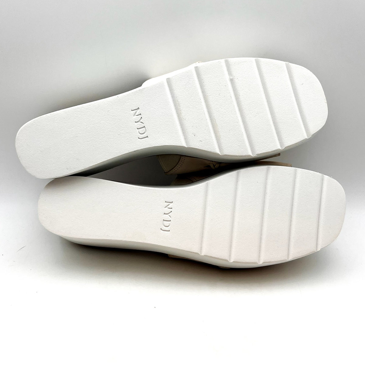 NYDJ Women's Rory Wedge Sandals Size 10M White Beige Leather Slip On NWOB