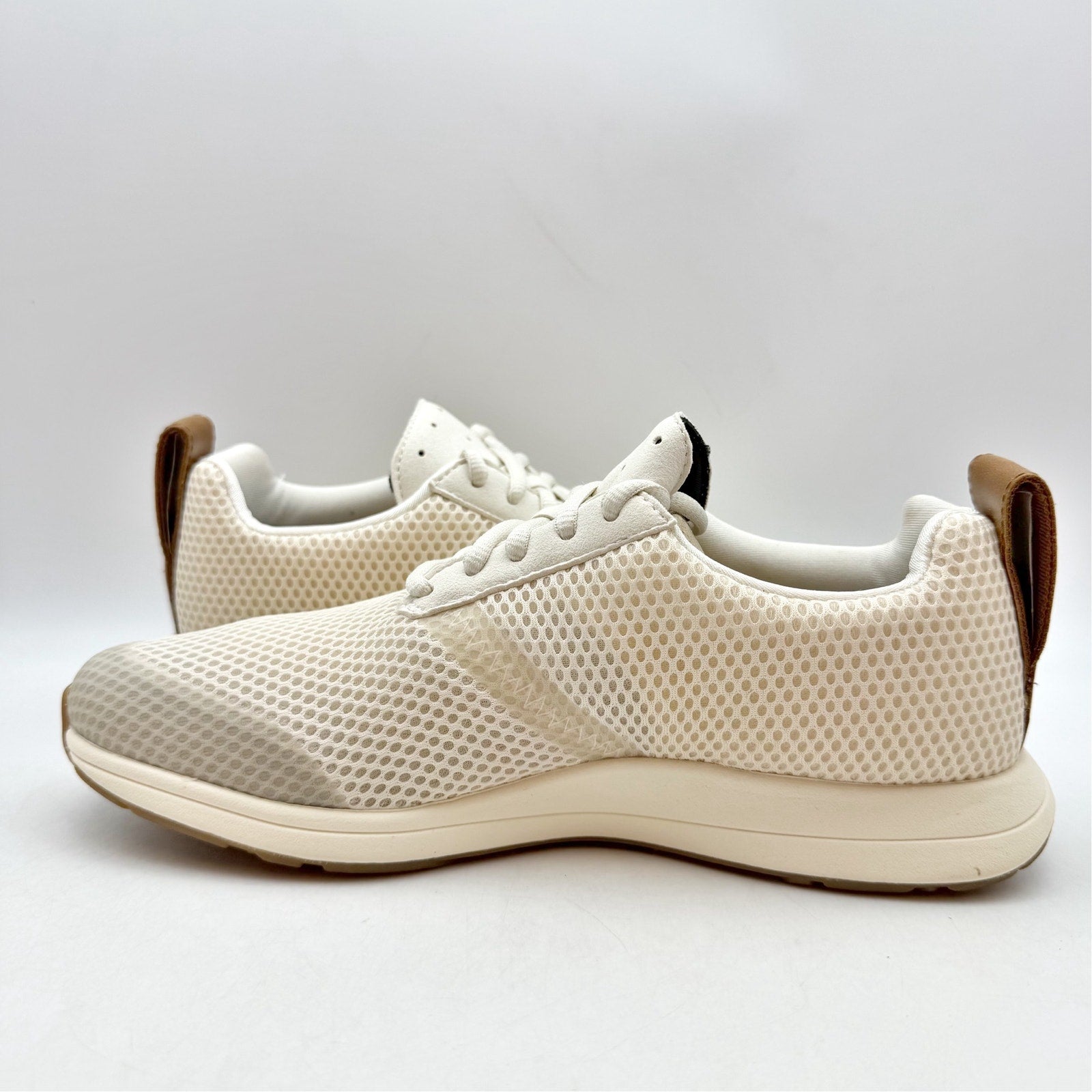 YORK Athletics Womens The Henry Runner Athletic Shoes US 7.5 Bone White NIB