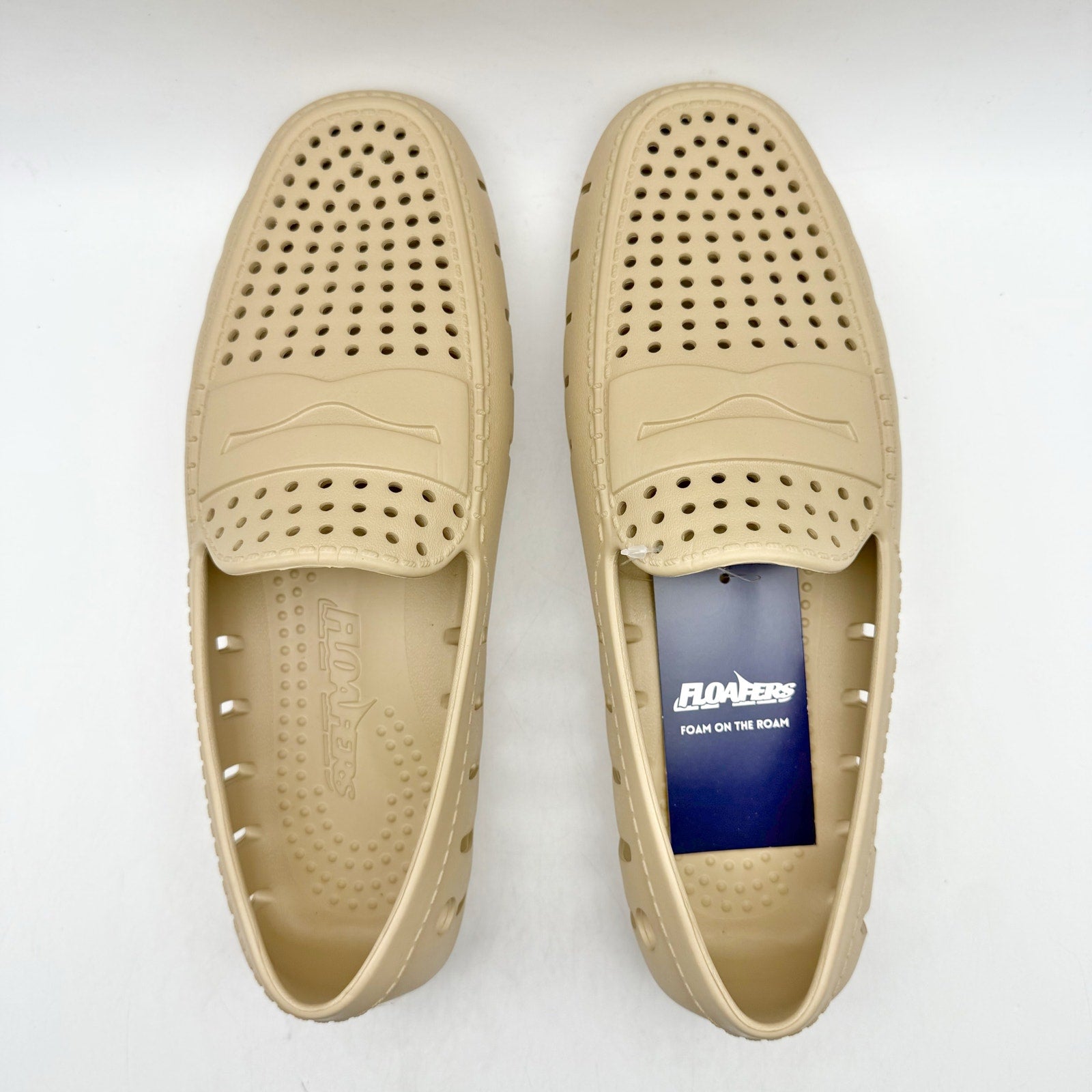 Floafers Mens Country Club Driver 2.0 Loafers US 8 Beige Tan NWOB