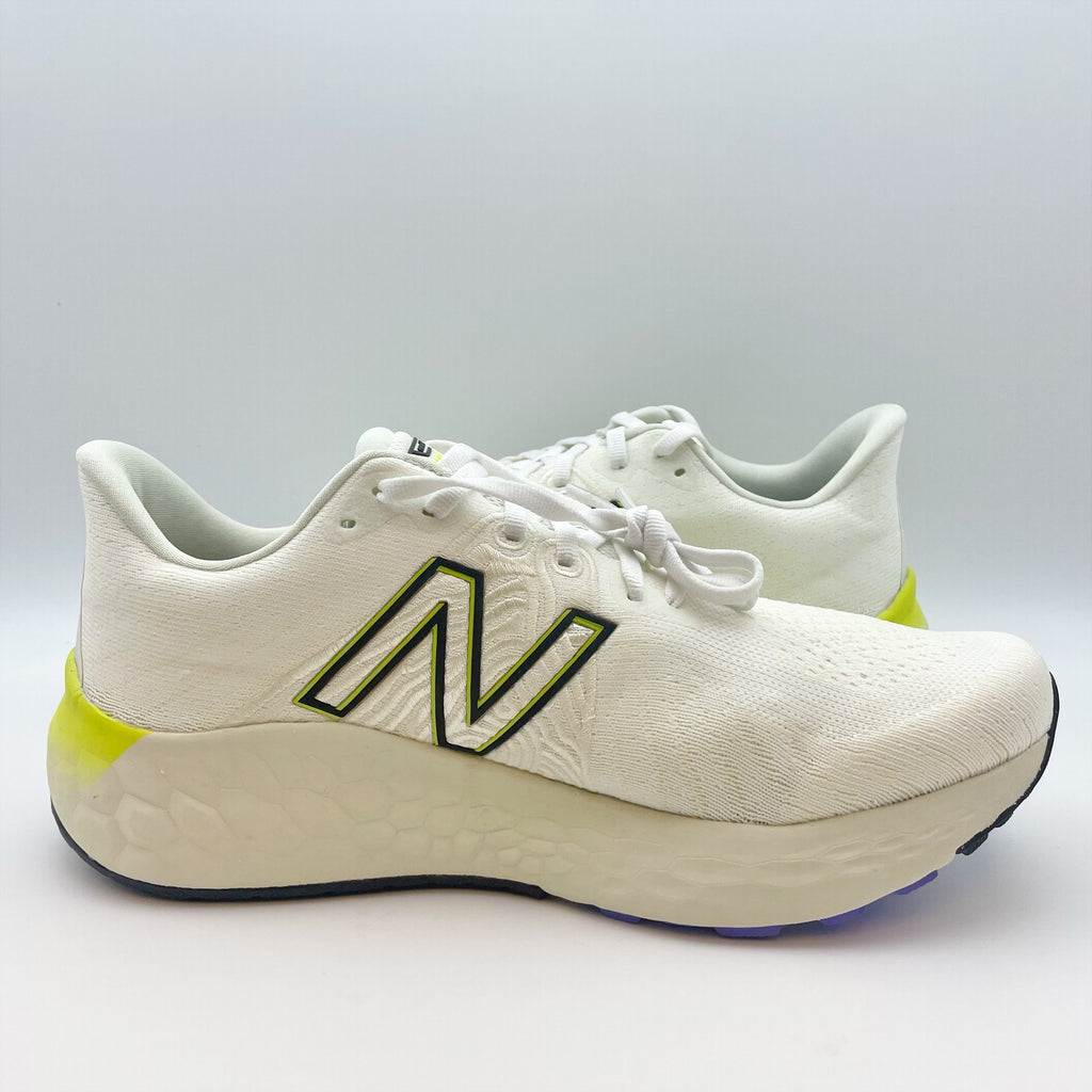 New Balance Mens Fresh Foam X Vongo v5 Sneakers US 10.5 WIDE White Green NIB