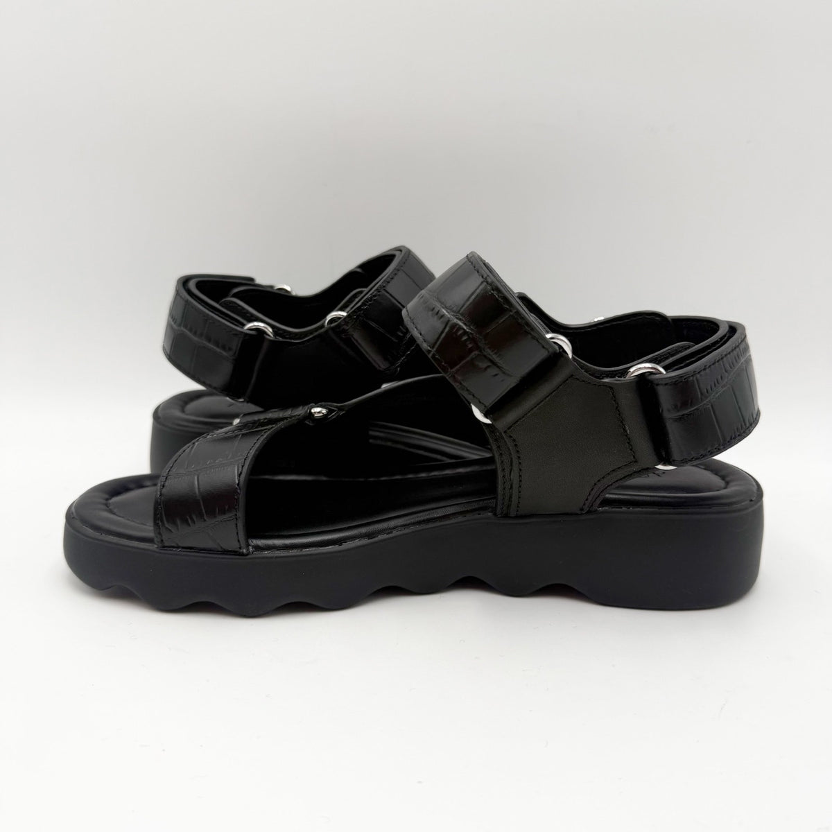 Aerosoles Womens Wave Sandals Size 6 M Black Crocodile Leather NIB