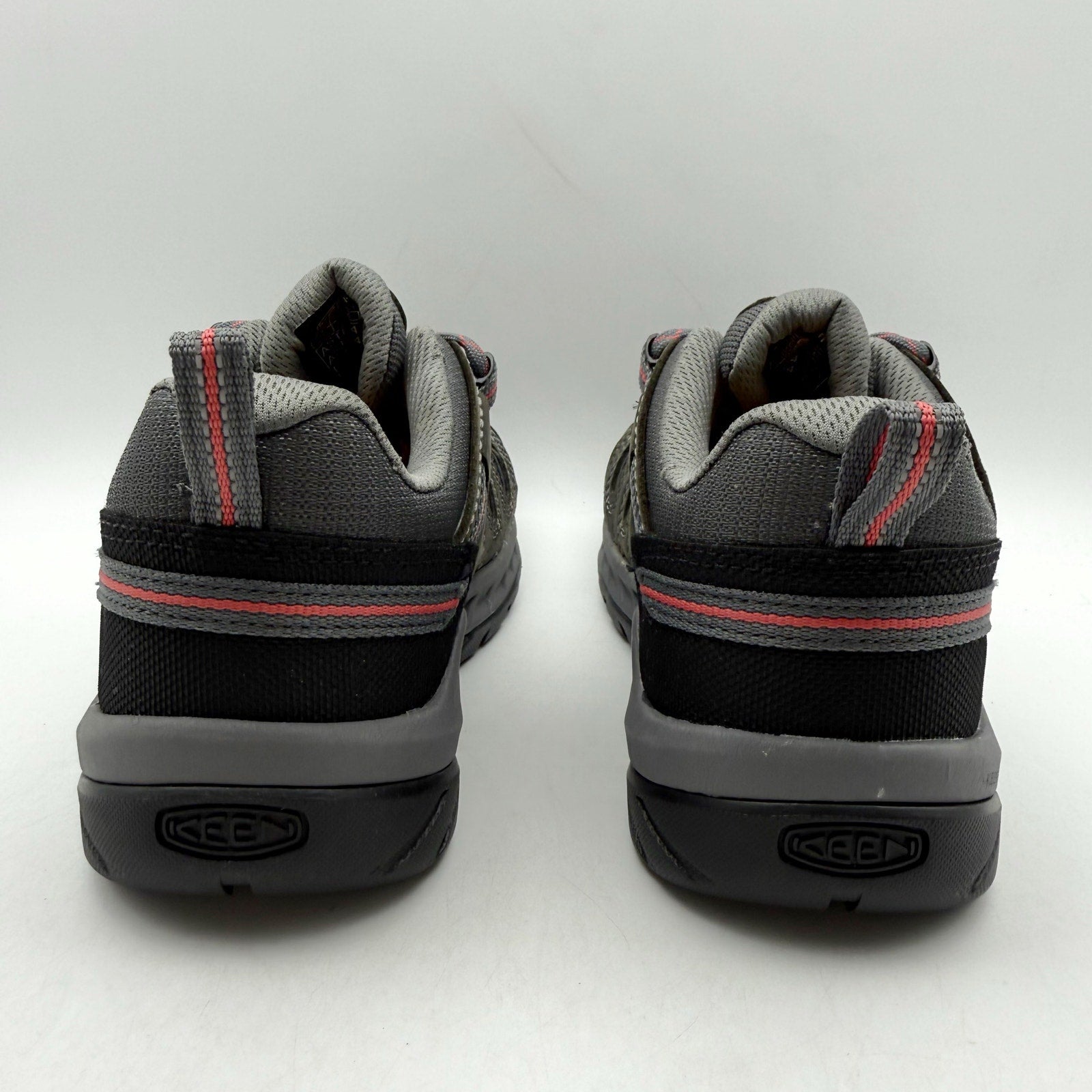 Keen Womens Flint II Steel Toe Work Sneakers Size 5 WIDE Grey Leather NIB