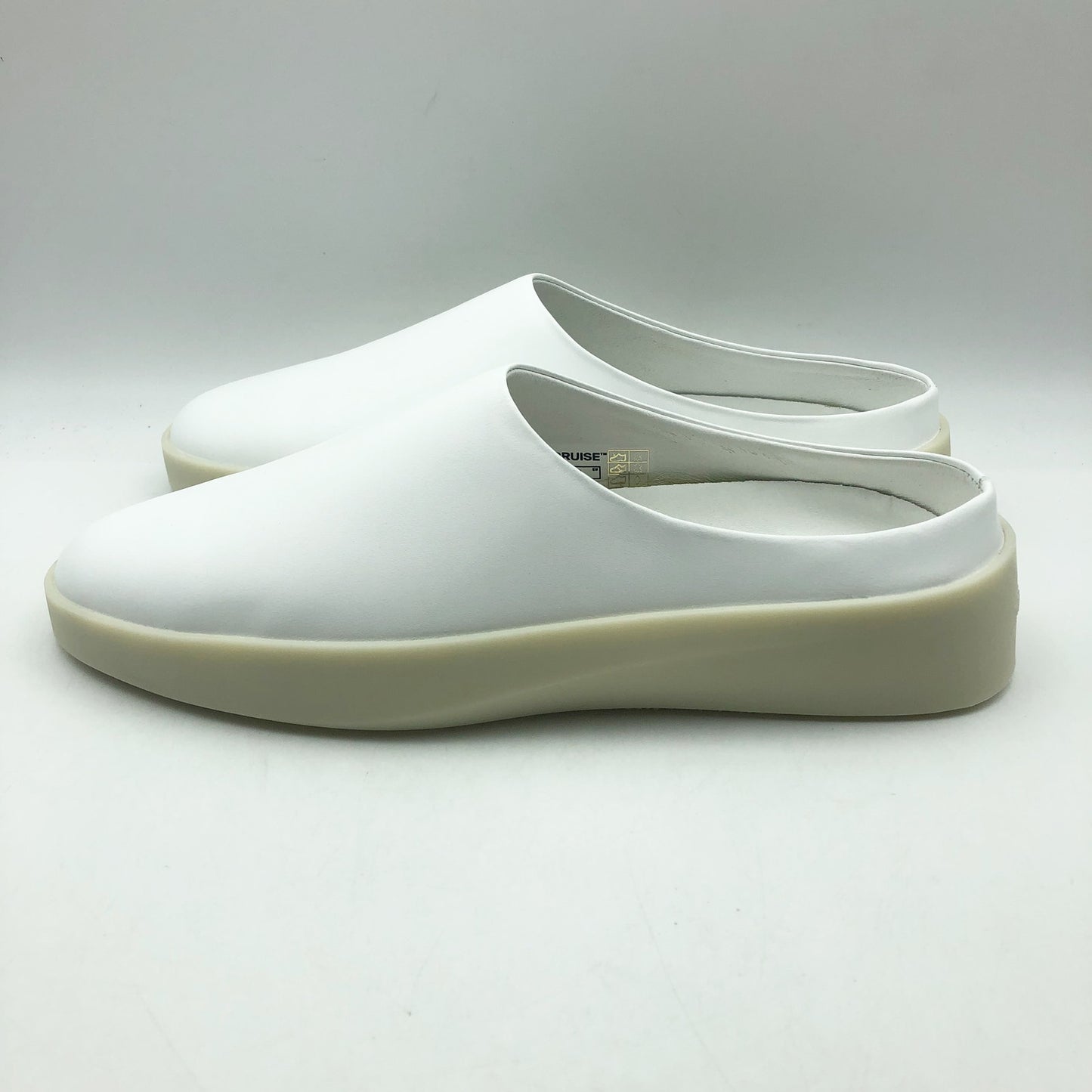 Wolf & Shepherd Mens 7.5 Womens 9 Cruise Mule Slip On Shoes White Vanilla NIB