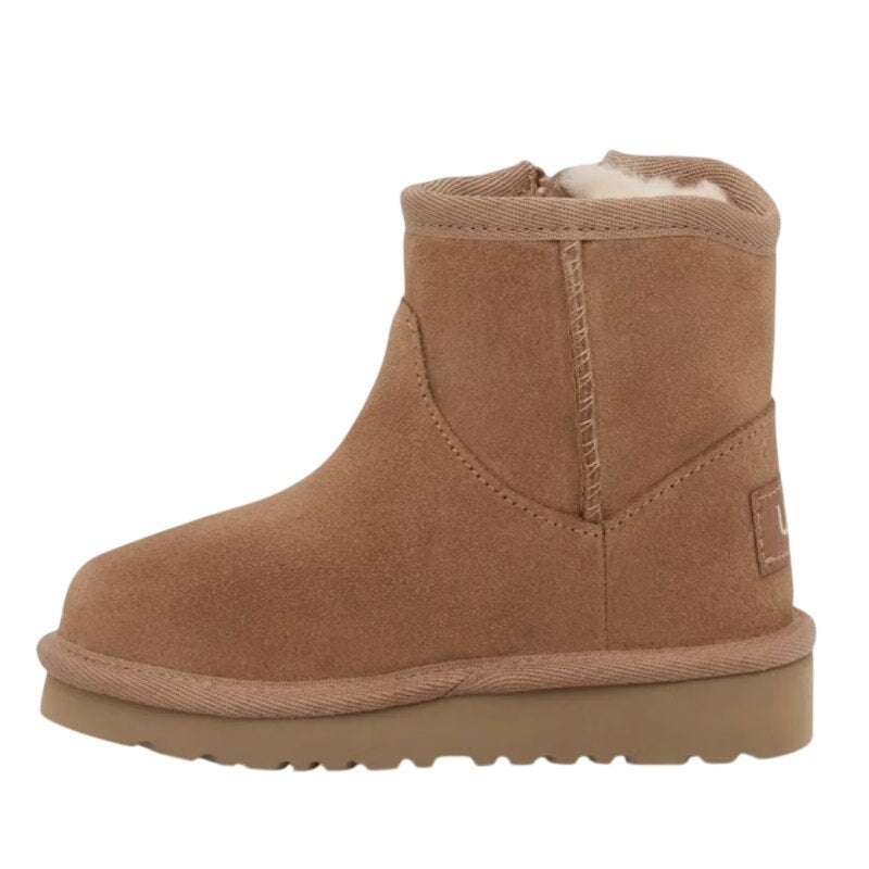 UGG Little Kids Adri Classic Mini Boots Size 8 EU 25 Brown Chestnut Suede NIB