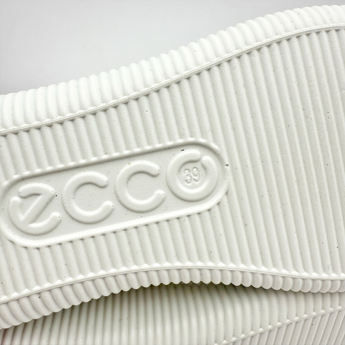 ECCO Womens Soft Zero Sneakers EU 41 US 10-10.5 Cream White Leather NIB