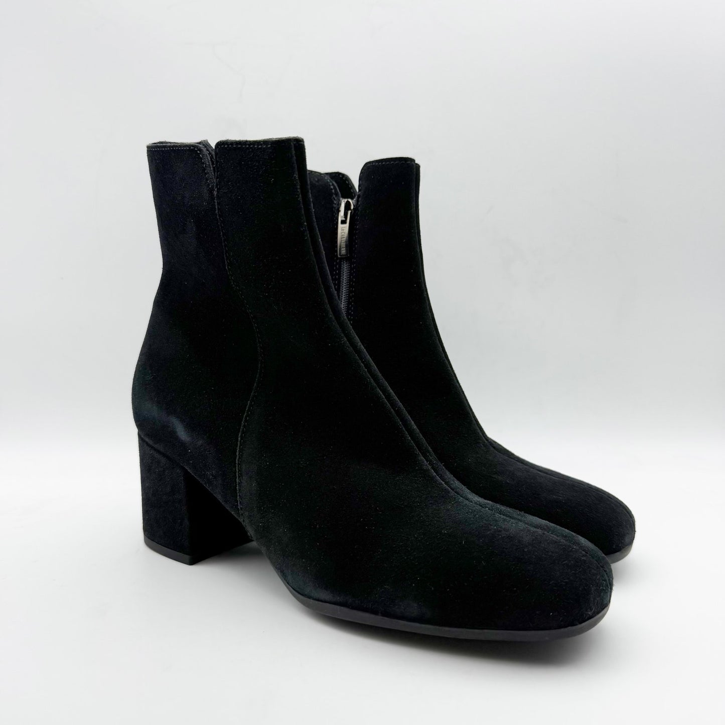 La Canadienne Womens Juni Ankle Boots US 7.5 Black Suede Waterproof NWOB