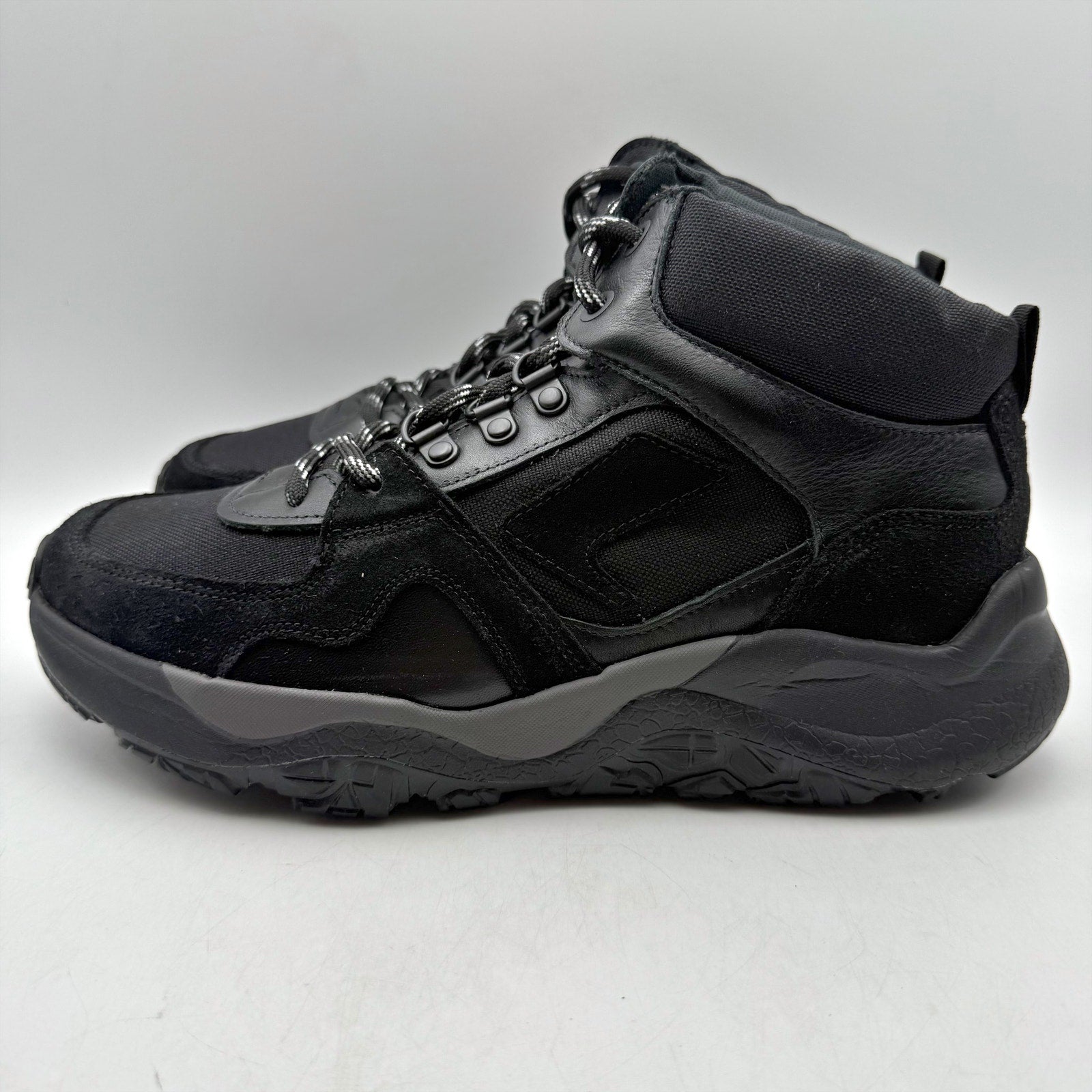 SAS Mens Hi Country-Y Hiking Boots 9 M Black Cast Iron Lace Up Lightweight NIB
