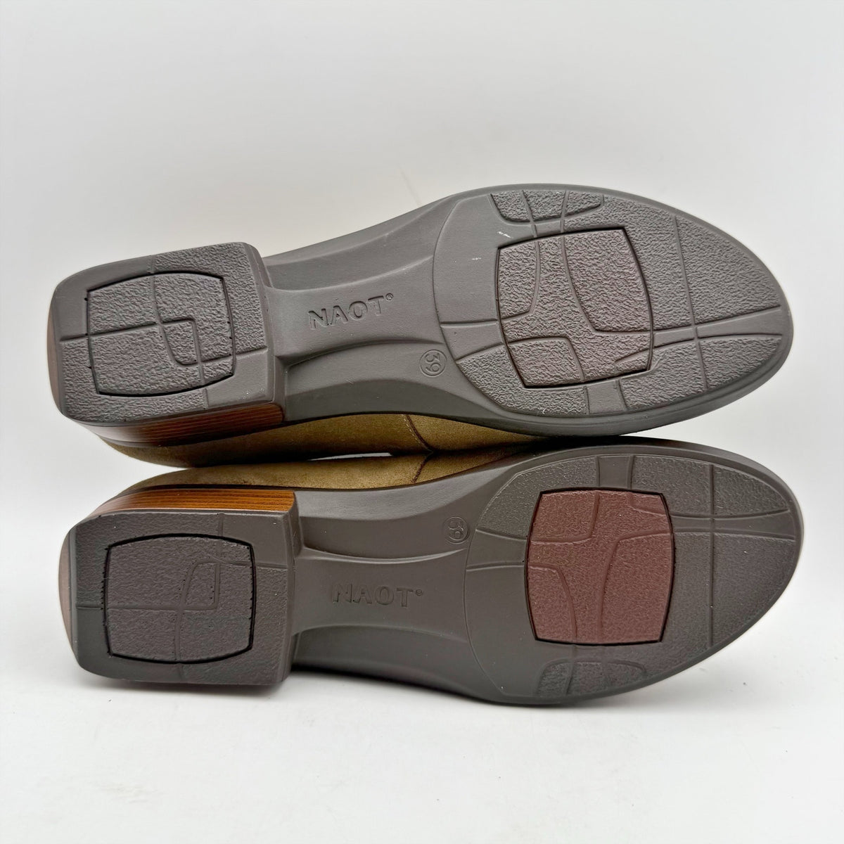 Naot Womens Bentu Loafers EU 39 US 8 Brown Suede Orthotic Friendly NIB