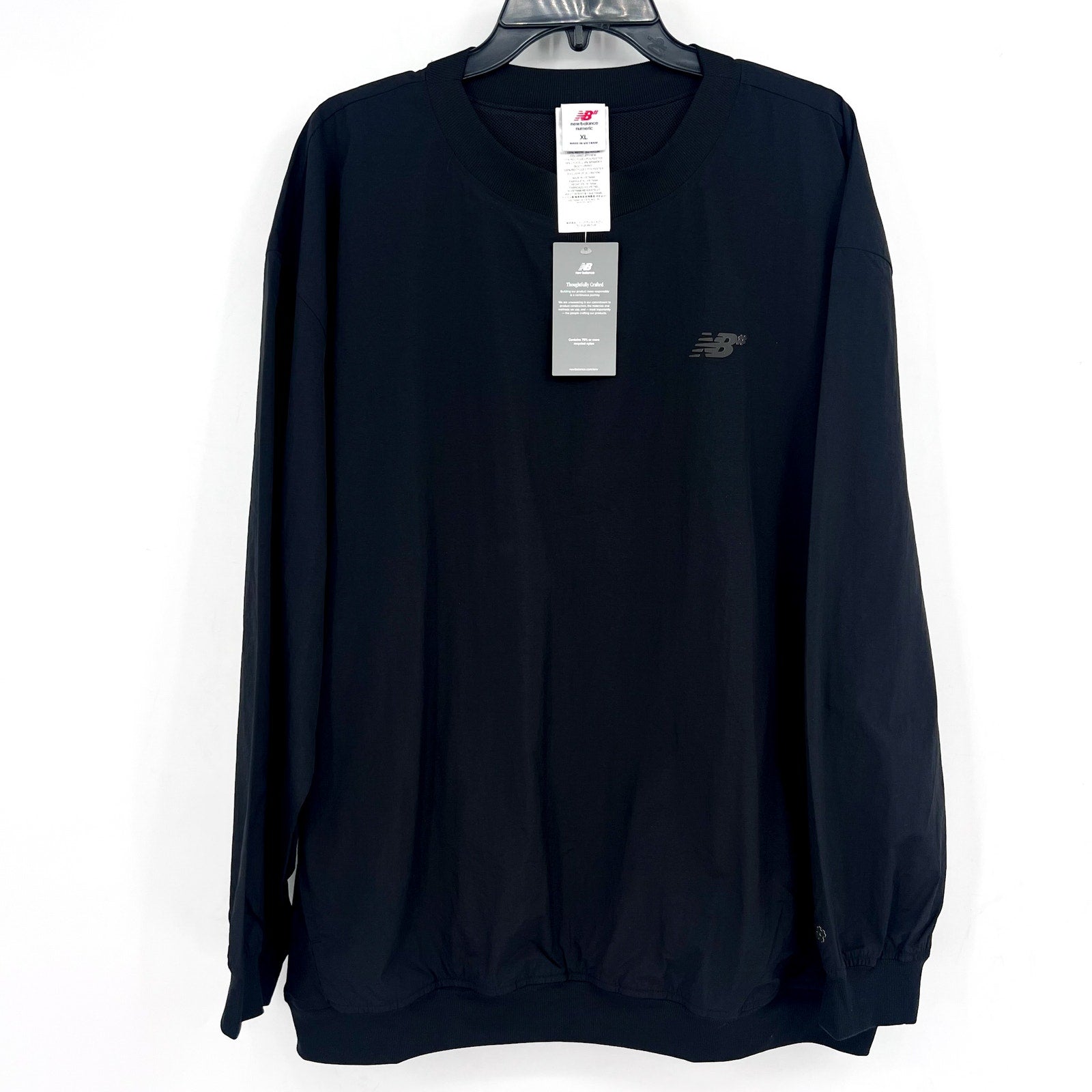 NEW BALANCE Men's Numeric Woven Crewneck Sweatshirt XL Black Oversized NWT