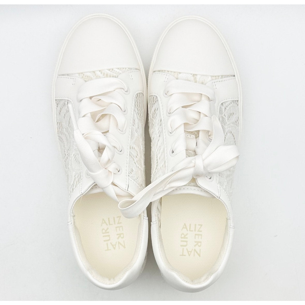 Naturalizer Women's Morrison 2.1 Lace Sneakers Size 8 White Bridal NWOB