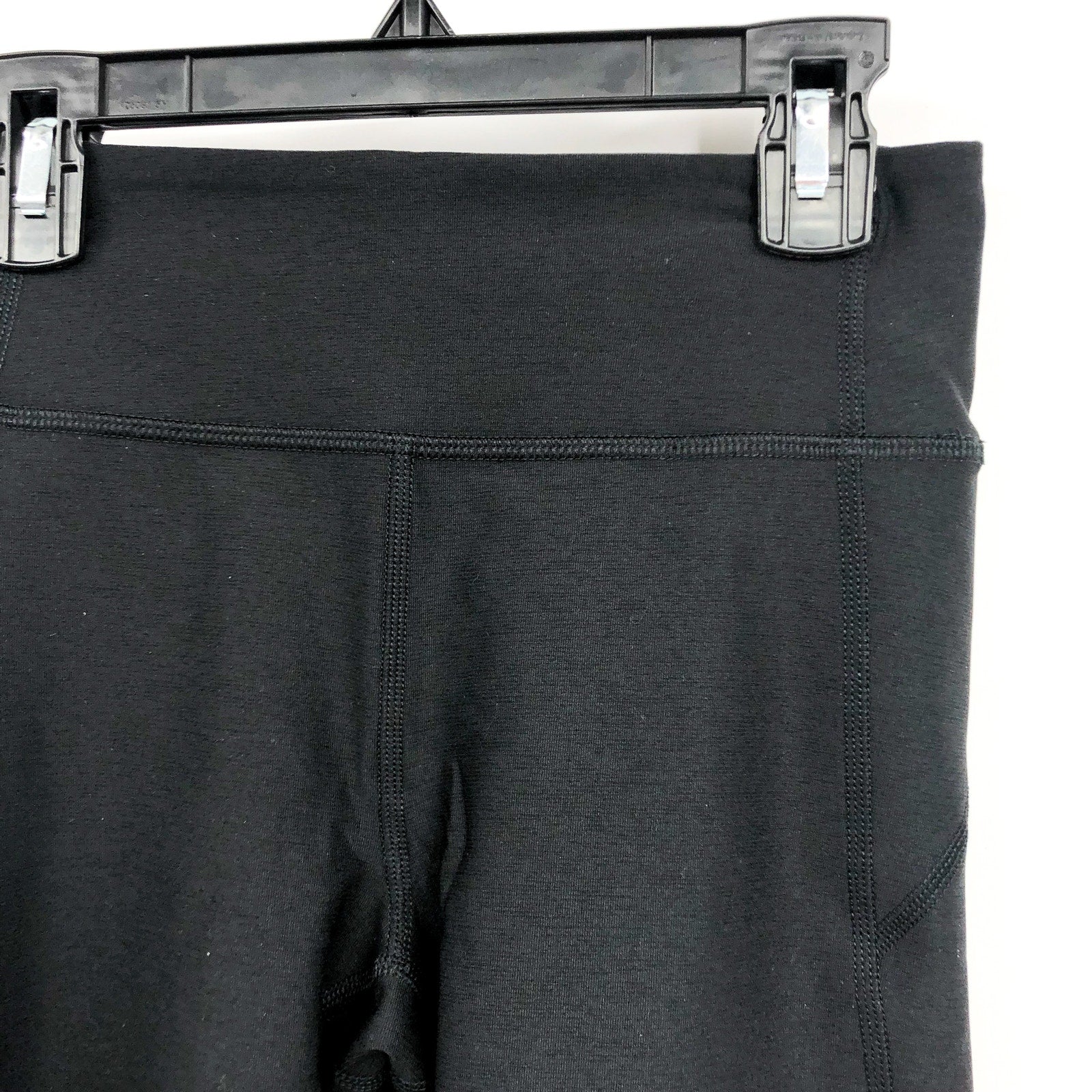 OUTDOOR VOICES Women's Warmup 10" Shorts XS Black Stretch Mid Rise Biker NWT