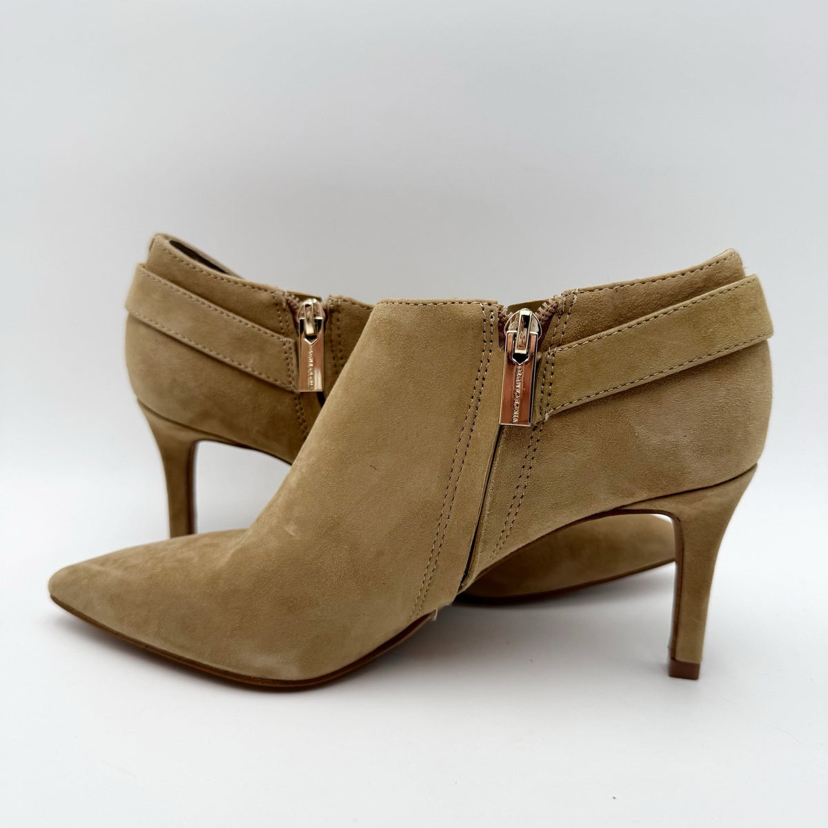 Vince Camuto Womens Kreitha Heeled Bootie Size 5.5 Brown Suede NWOB