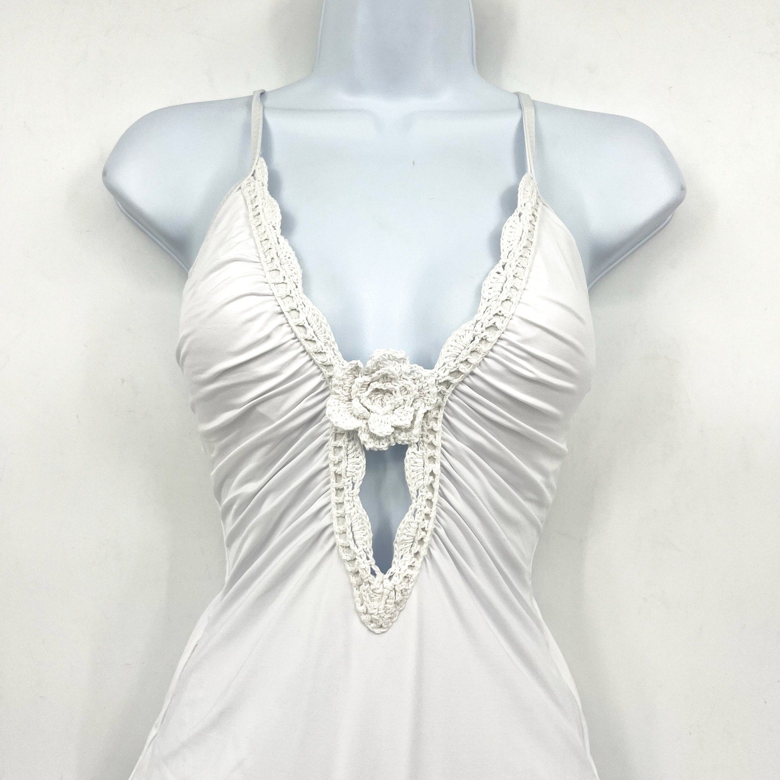 BECCA Colette Clare Plunge One Piece Swimsuit Large White Crochet Flower NWT