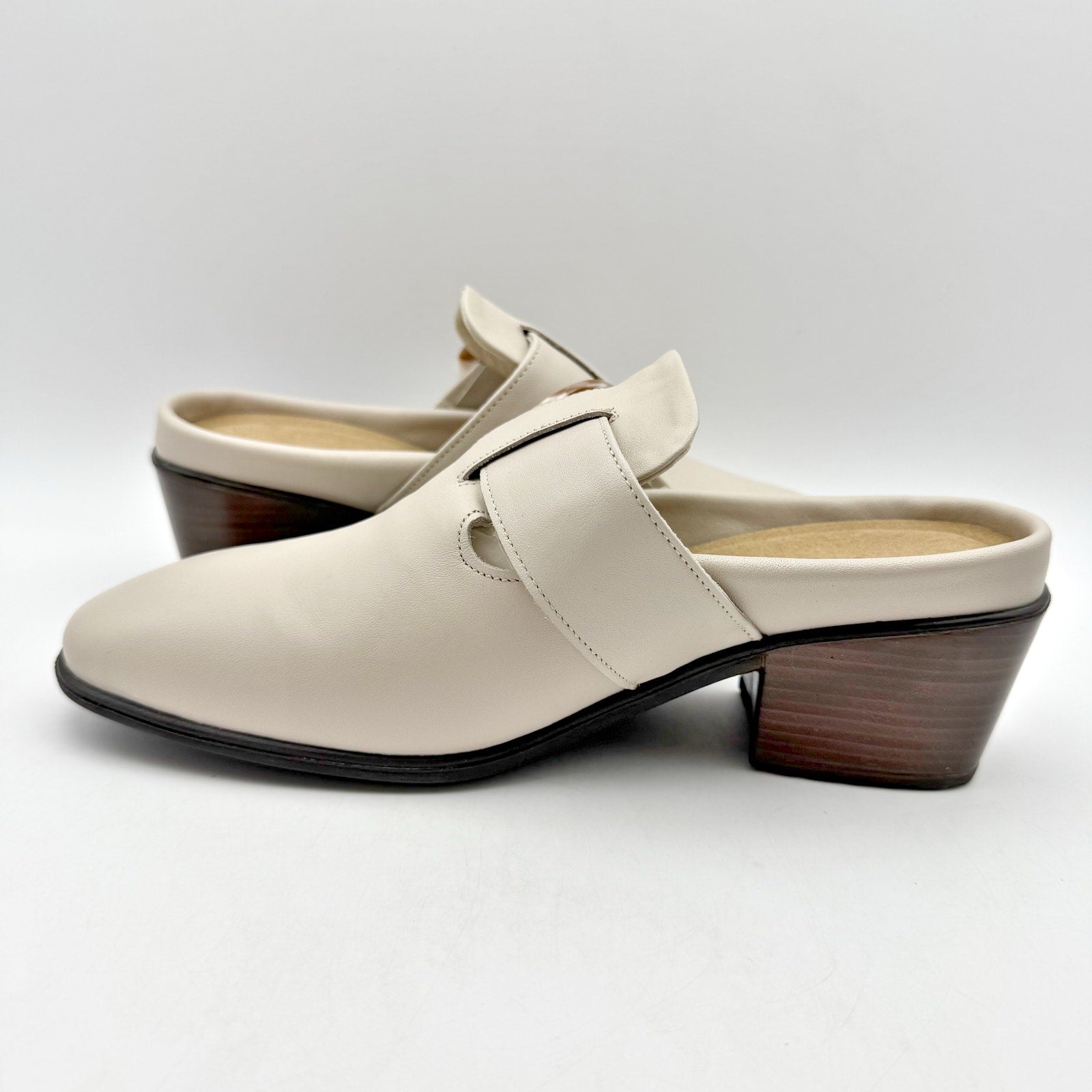 Naot Womens Choice Clogs EU 37 US 6 Ivory Beige Leather Buckle Heel NWOB