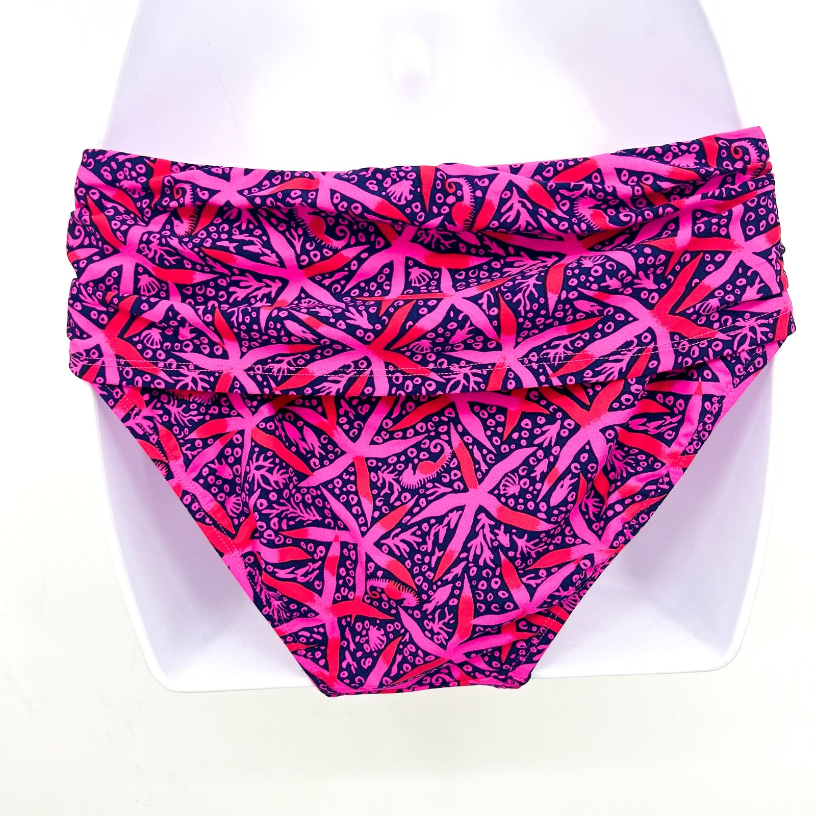 LILLY PULITZER Lagoon Hipster Bikini Bottom Size 6 Passion Fruit Pink Star NWT