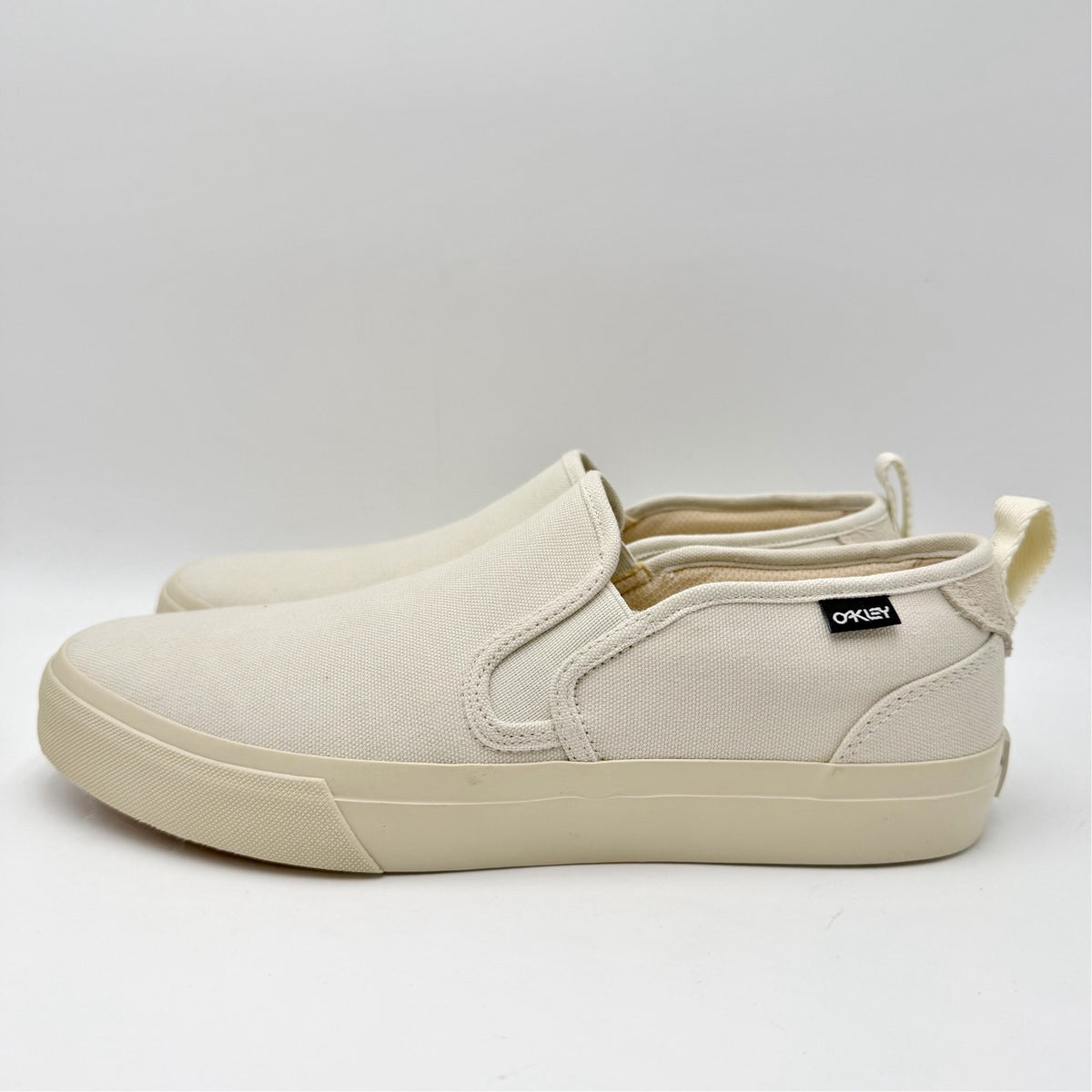 Oakley Mens B1B Classic Slip-on Casual Shoes Size 8 EU 41.5 White Sneakers NWOB