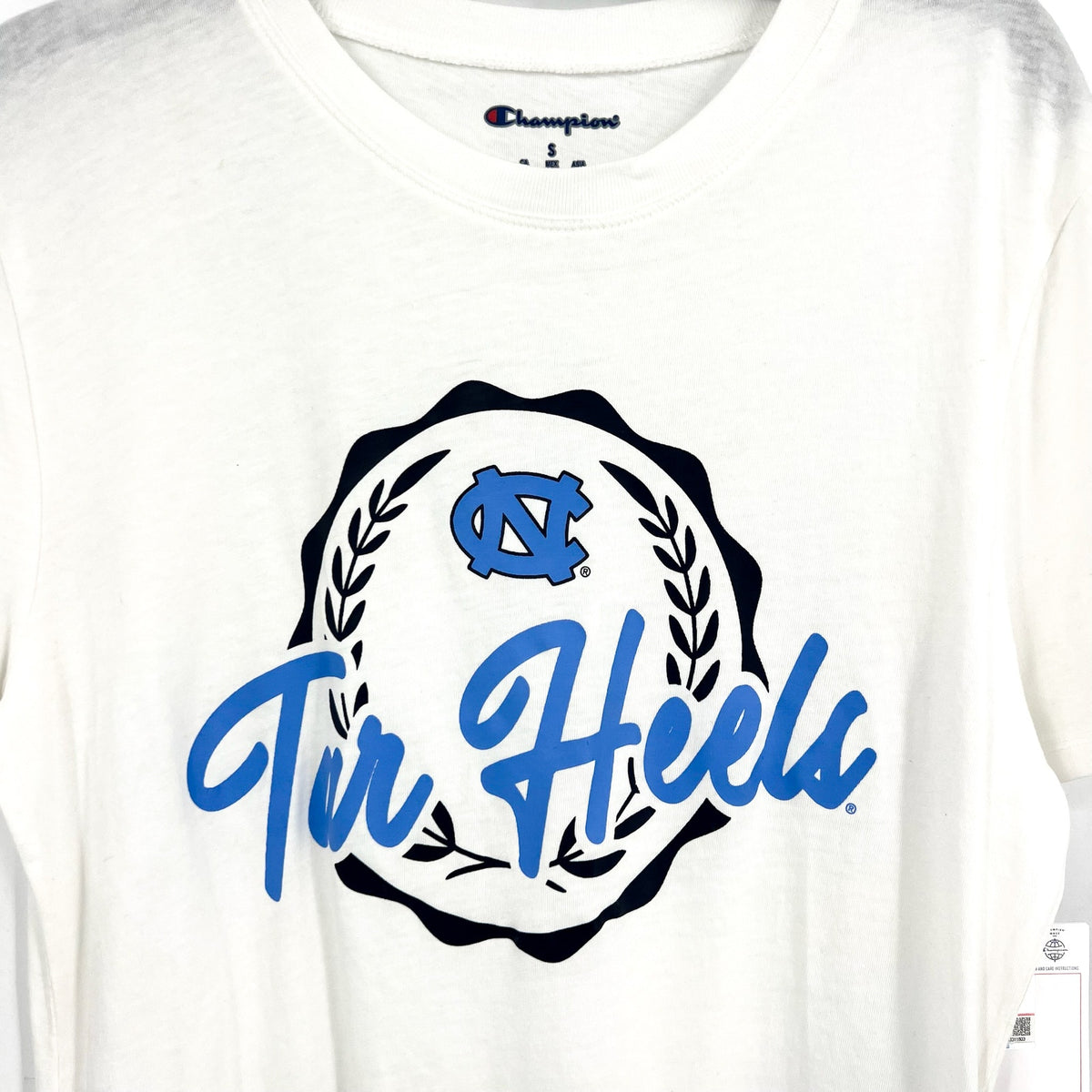 Champion Womens North Carolina Tar Heels T-Shirt Small White Short Sleeve NWT