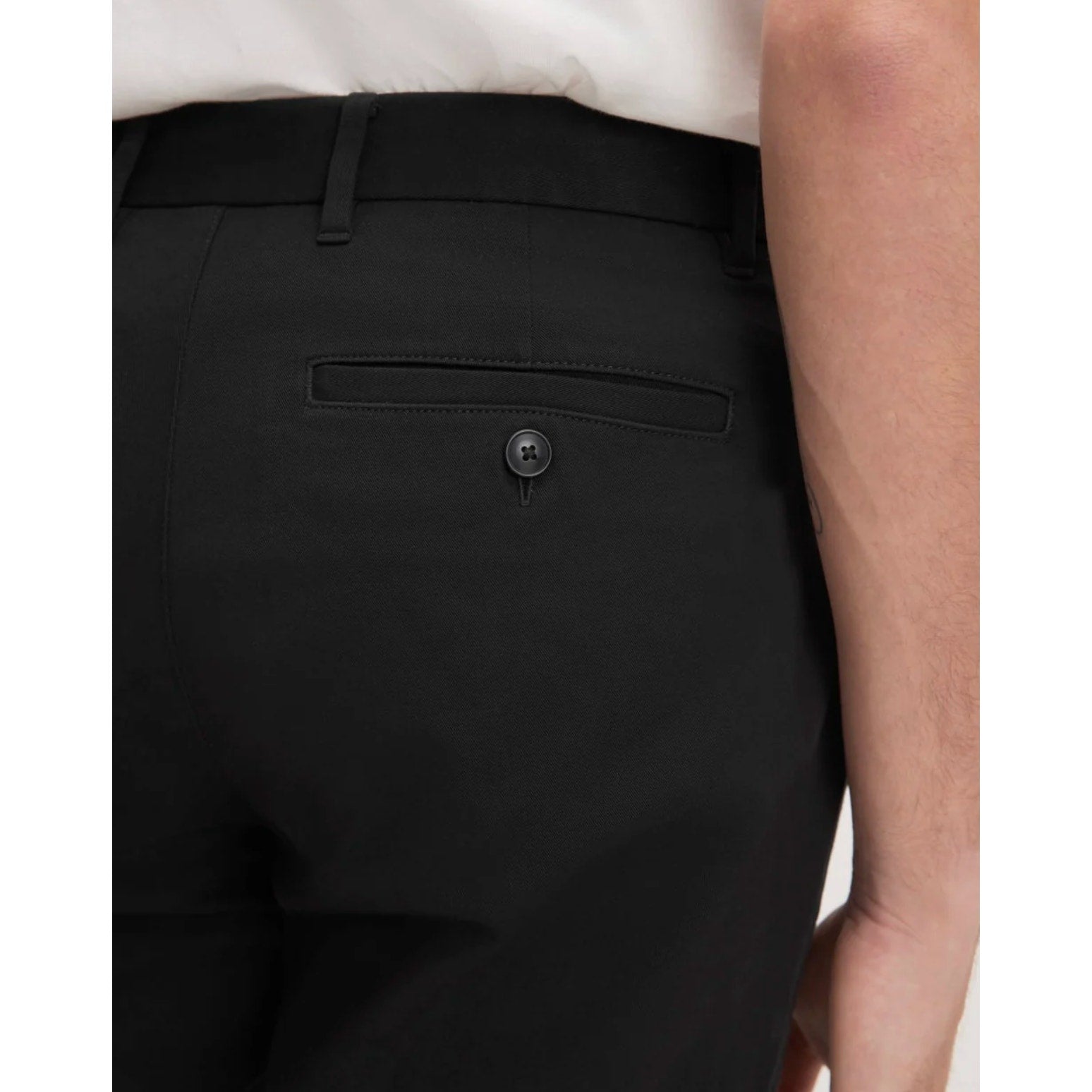 EVERLANE Uniform Mens Performance Chino Pants 31x28 Black Athletic Fit NWT