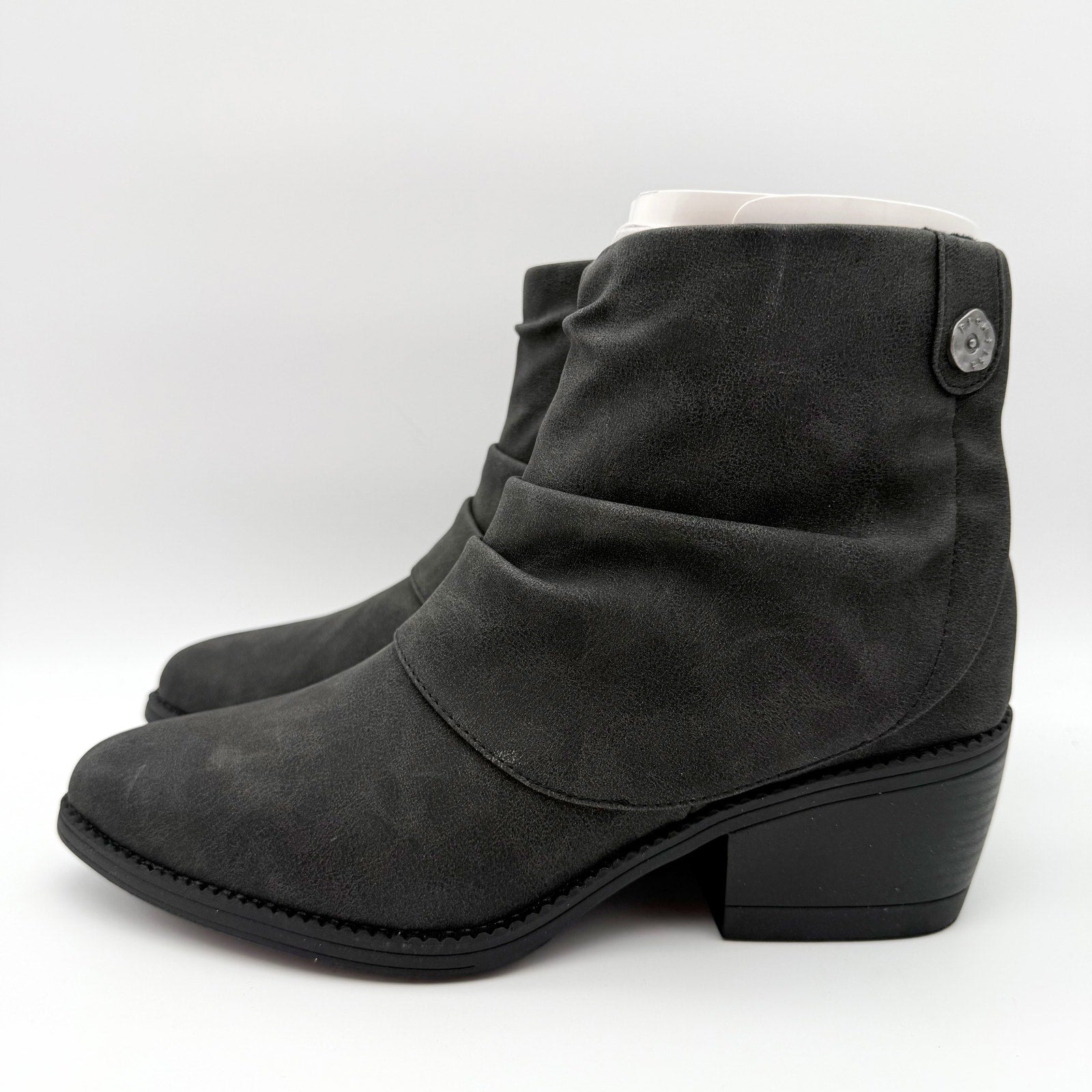 Blowfish Malibu Womens Riley Ankle Bootie US 10 M EU 40.5 Black Vegan Suede NIB