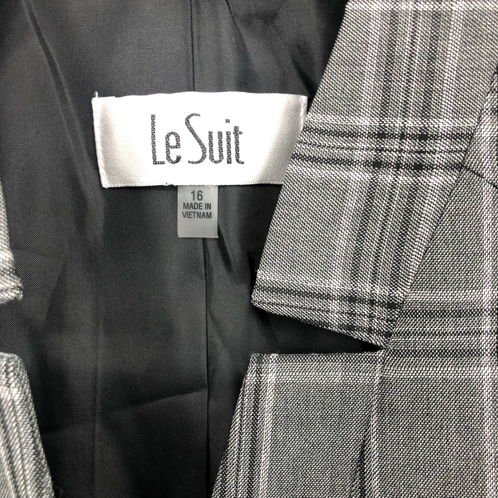 LE SUIT Womens Windowpane Plaid Suit Jacket SIZE 16 Grey Black Button Blazer NWT