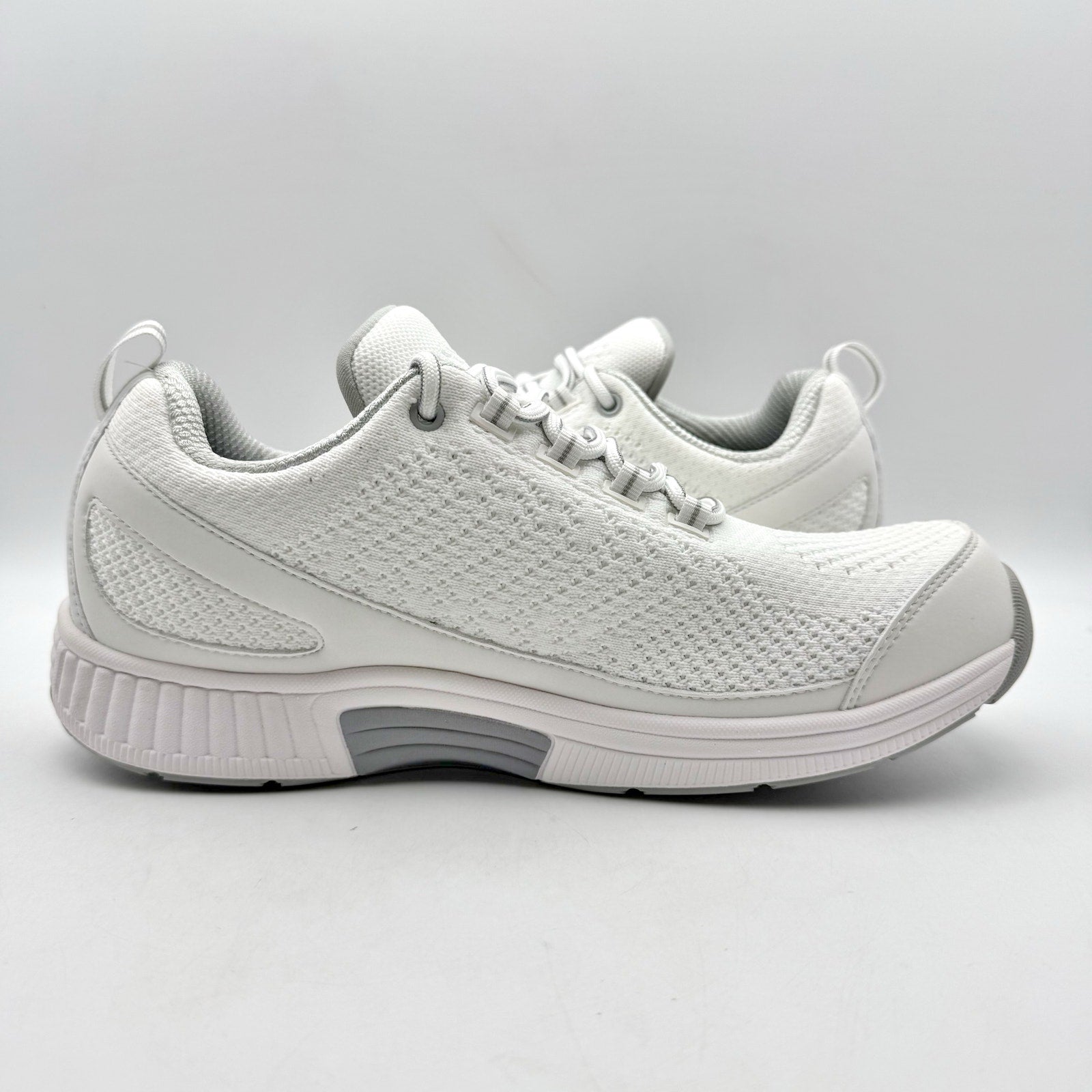 OrthoFeet Womens Coral Sneakers US 10 M EU 40.5 White Athletic Comfort NIB