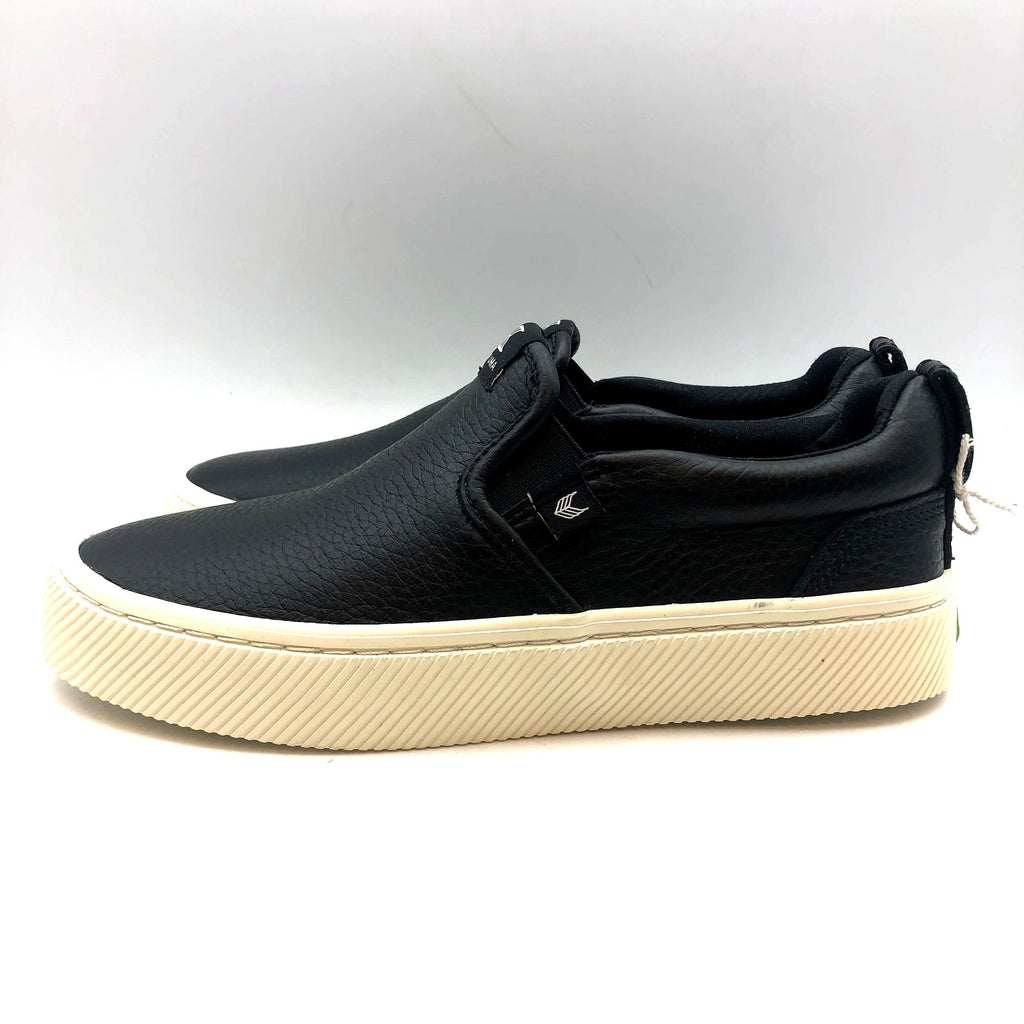 Cariuma Womens  Slip On Sneaker Size 5.5 Black Premium Leather NIB