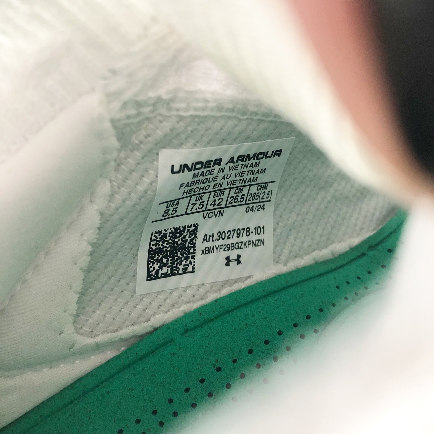 Under Armour Men Blur 2 MC Suede Molded Football Cleats 8.5 White Silver NWOB