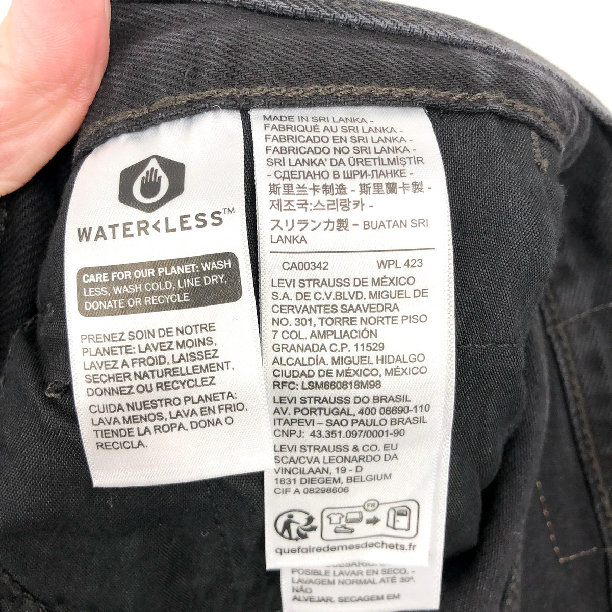LEVI'S Womens '94 Baggy Wide Leg Jeans 28x31 US 6 Over Exposure Black NWT