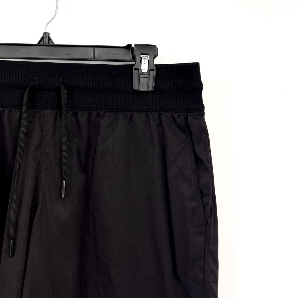 THE NORTH FACE Women's Aphrodite Motion Bermuda Shorts Large Black NWT