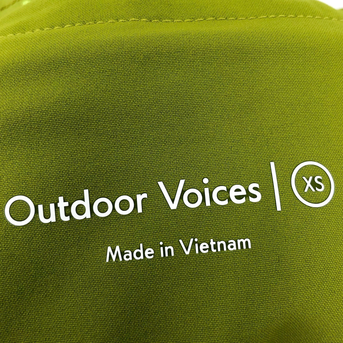 OUTDOOR VOICES Men's Linerless High Stride 7" Shorts XS Mossy Green Apple