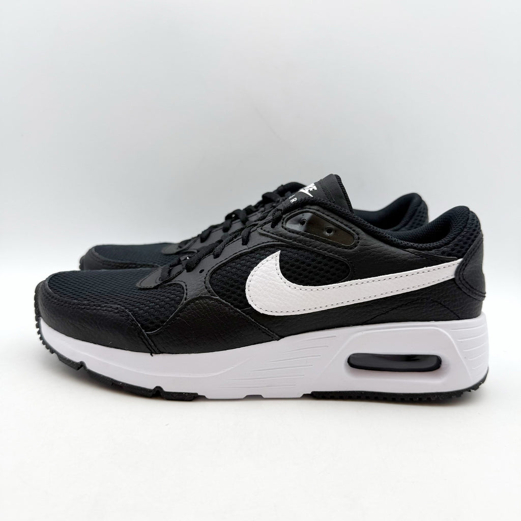 Nike Womens Air Max SC Sneakers US 7 EU 38 Black White Athletic NWOB