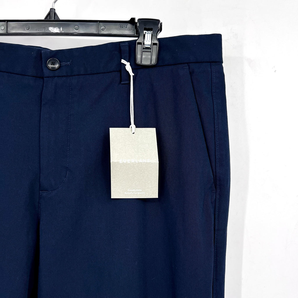 EVERLANE Uniform Mens Performance Chino Pants 34x30 Navy Blue Athletic Fit NWT