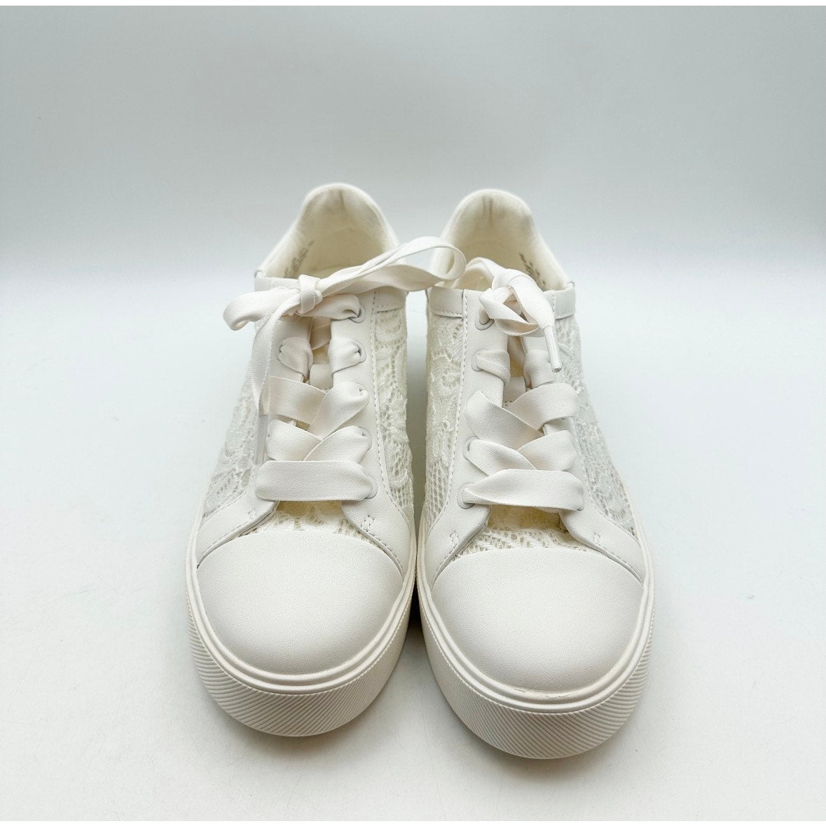 Naturalizer Women's Morrison 2.1 Lace Sneakers Size 8 White Bridal NWOB