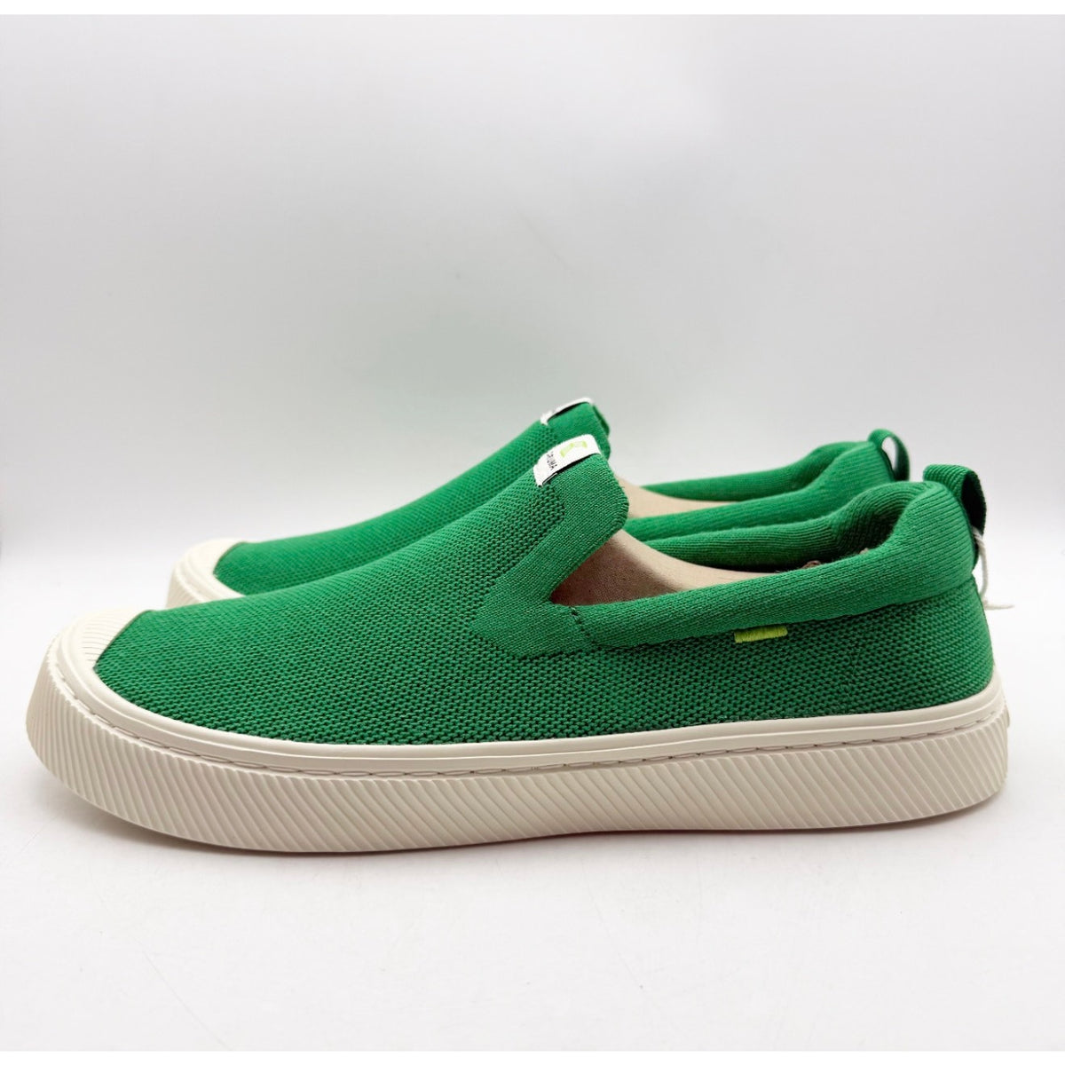Cariuma IBI Slip On Casual Sneakers Mens 10.5 Womens 12 Green Knit Bamboo NIB