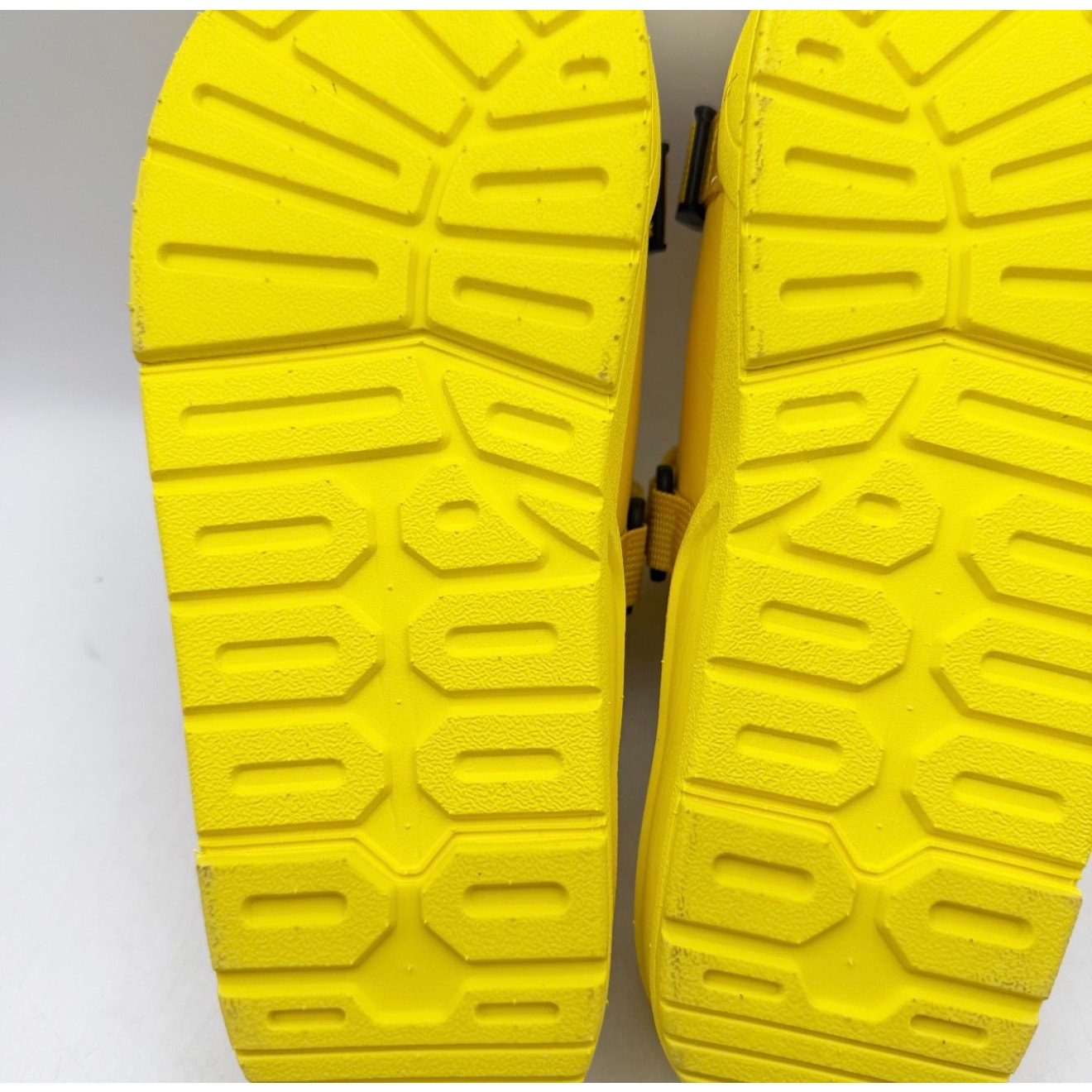 Seichi Mens Yoroi V2 Slide Sandals Size 8 EU 41 Luminate Yellow NIB