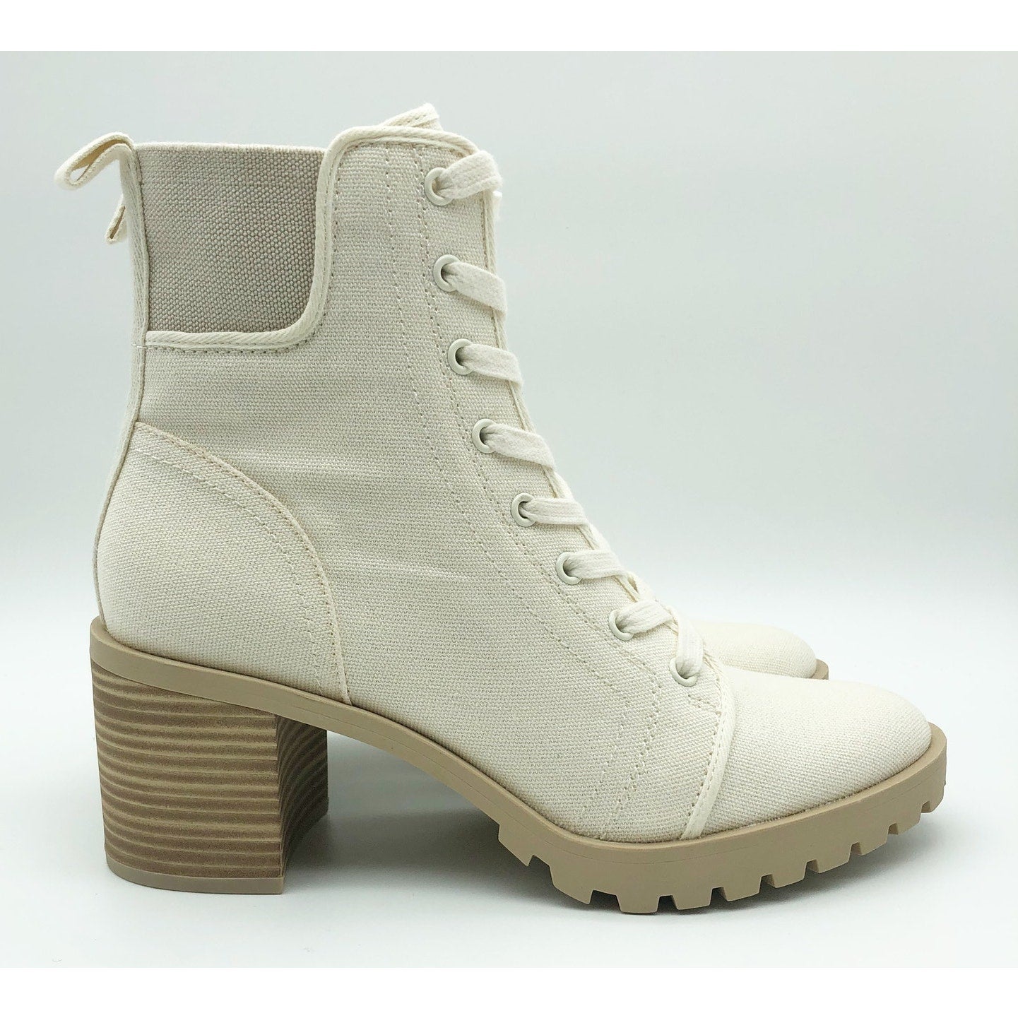 Dolce Vita Womens Combat Boots Size 7.5 Stacked Heel Off White Canvas NWOB