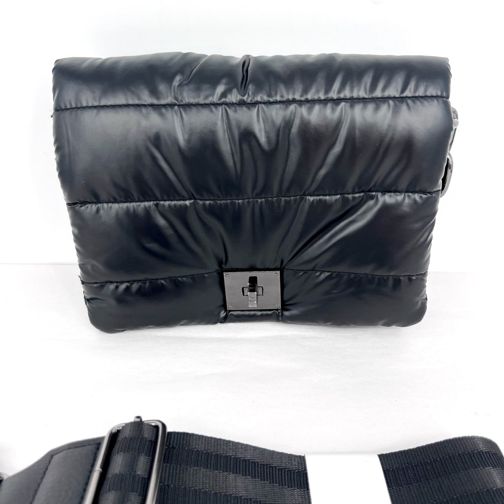 THINK ROYLN Women's Downtown Crosswalk Crossbody Bag in Pearl Black NWOT