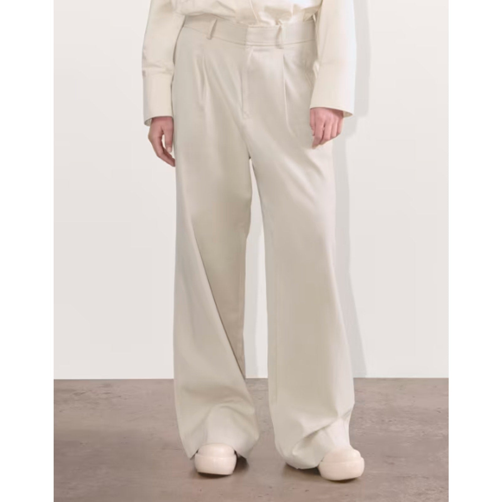 EVERLANE Women's Way High Drape Pants Size 12S Khaki 29" Inseam Sandstone NWT